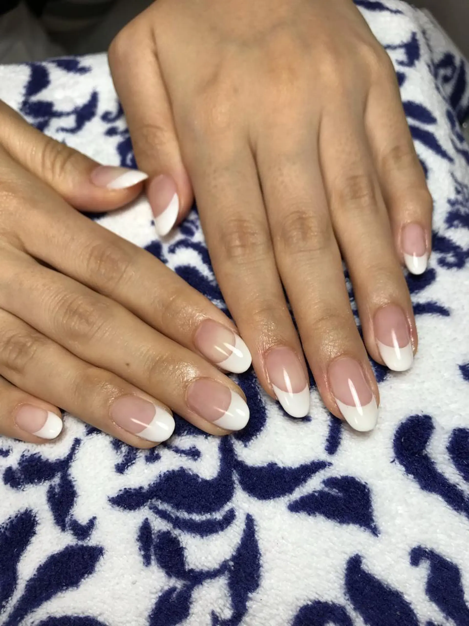 ネイル フレンチネイル ハンドネイル Disini nailのネイルデザイン