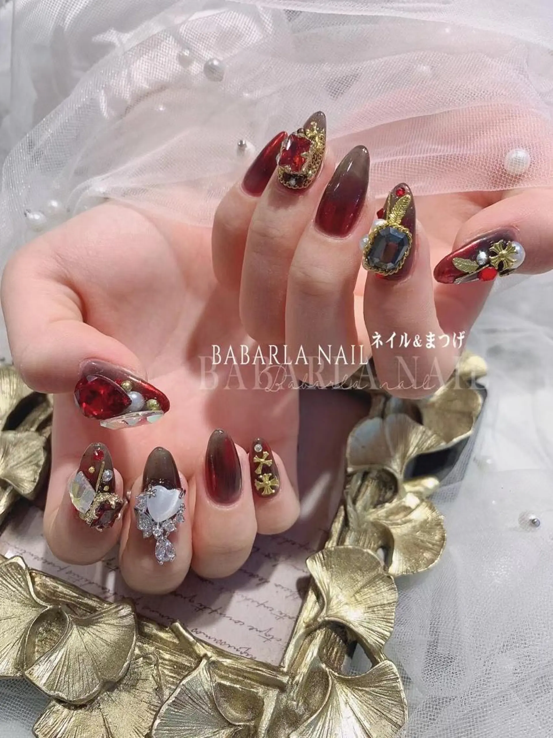 ネイル グラデーション 赤色 Babarla Nailのネイルデザイン