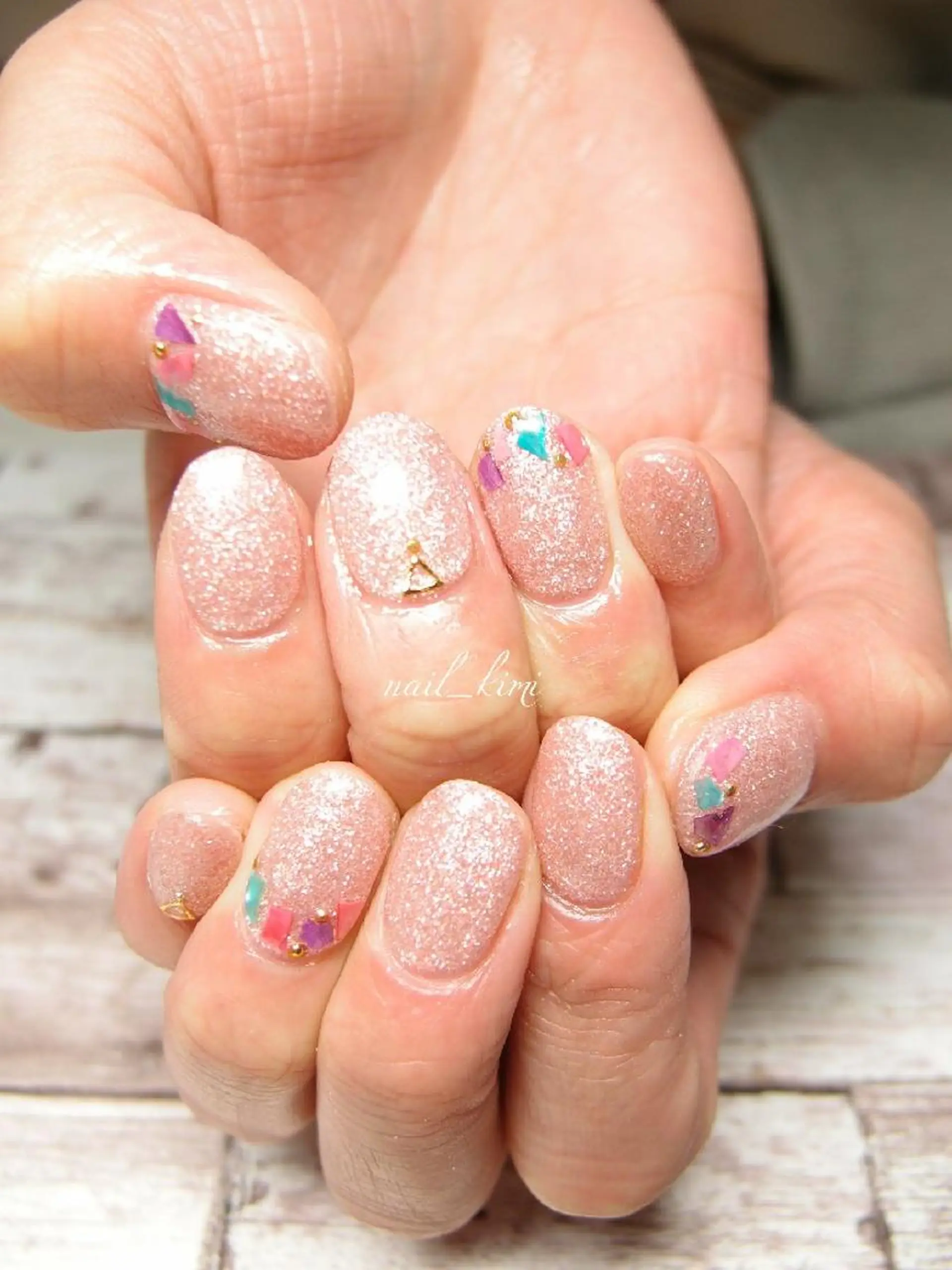 ネイル アートネイル ワンカラーネイル ConneQt所属・ETHOSENSE. kimikaのネイルデザイン