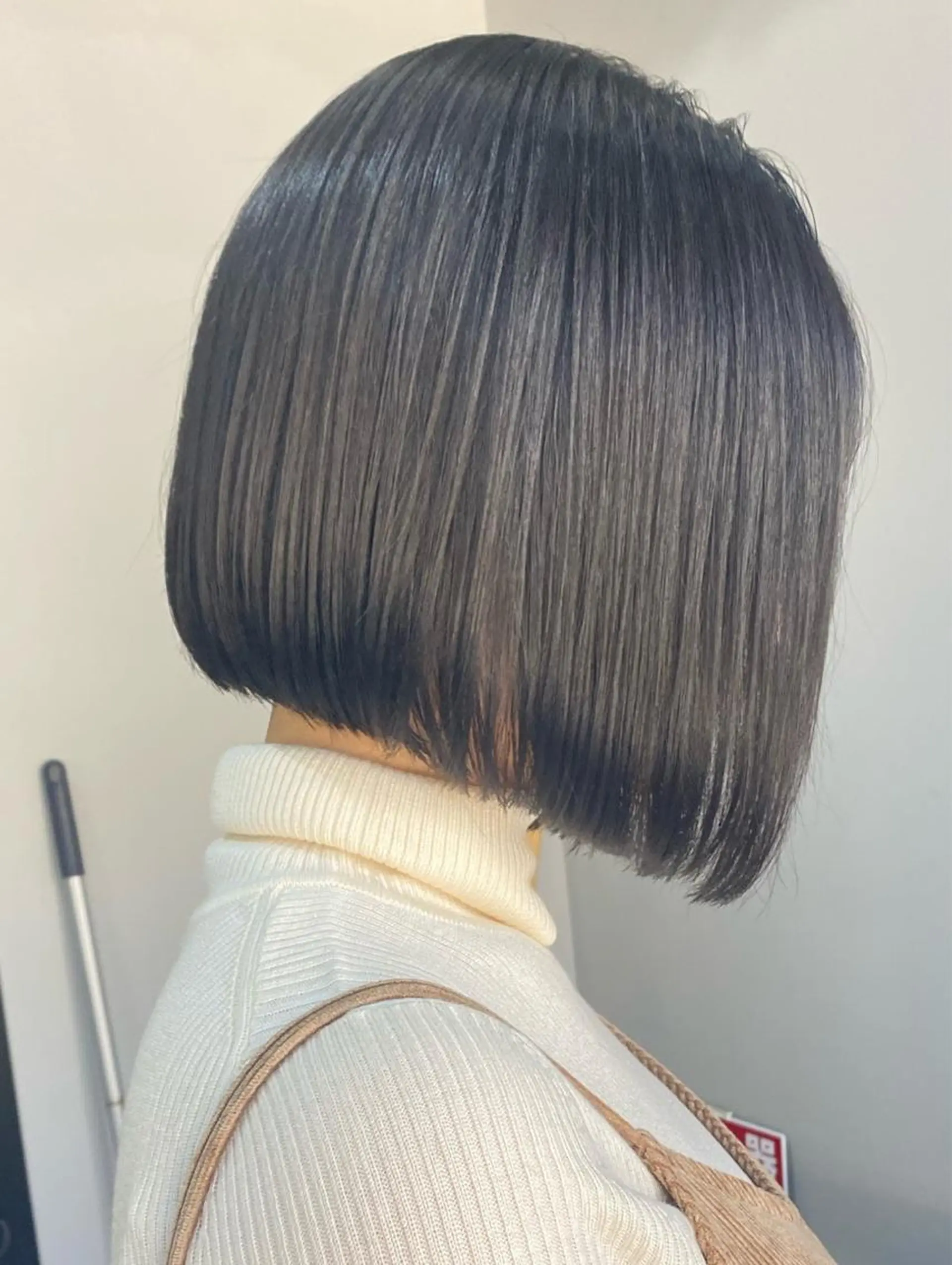 ショート カラー 前下がりボブ ボブ カット ヘアカラー トリートメント 中山 天地のヘアスタイル