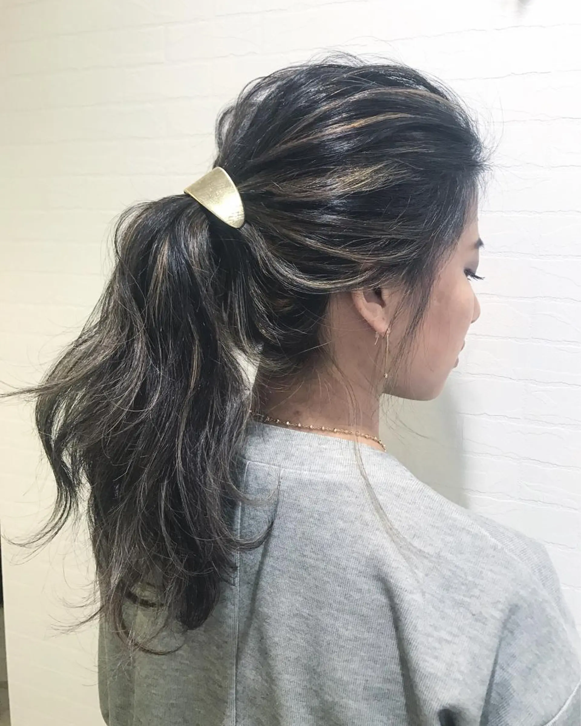 ロング カラー ヘアアレンジ ハイライトカラー ハイライト ヘアカラー トリートメント 縮毛矯正 髪質改善寺坂雄飛💐のヘアスタイル