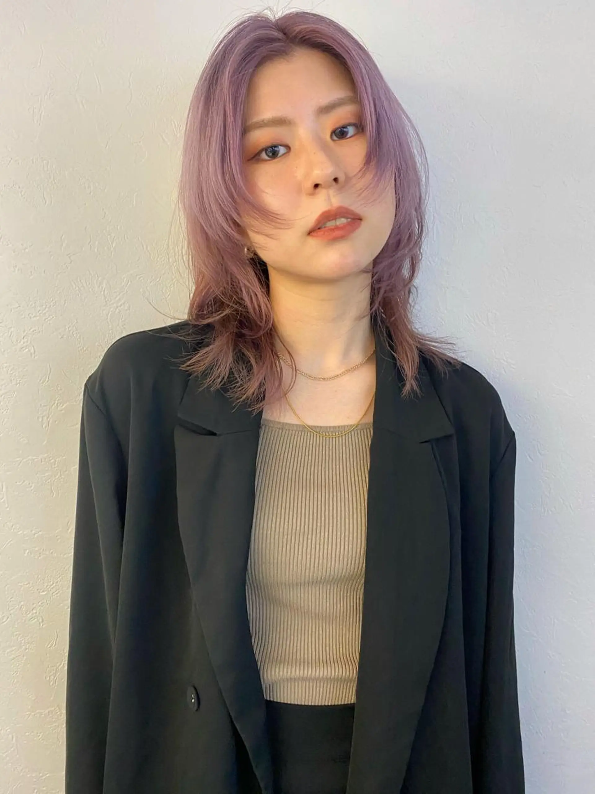 ミディアム カラー ハイトーンカラー ラベンダーカラー ラベンダーピンク ピンクカラー ハイレイヤー カット ヘアカラー トリートメント 森貴裕/ベージュ/ パーマ/オリーブのヘアスタイル