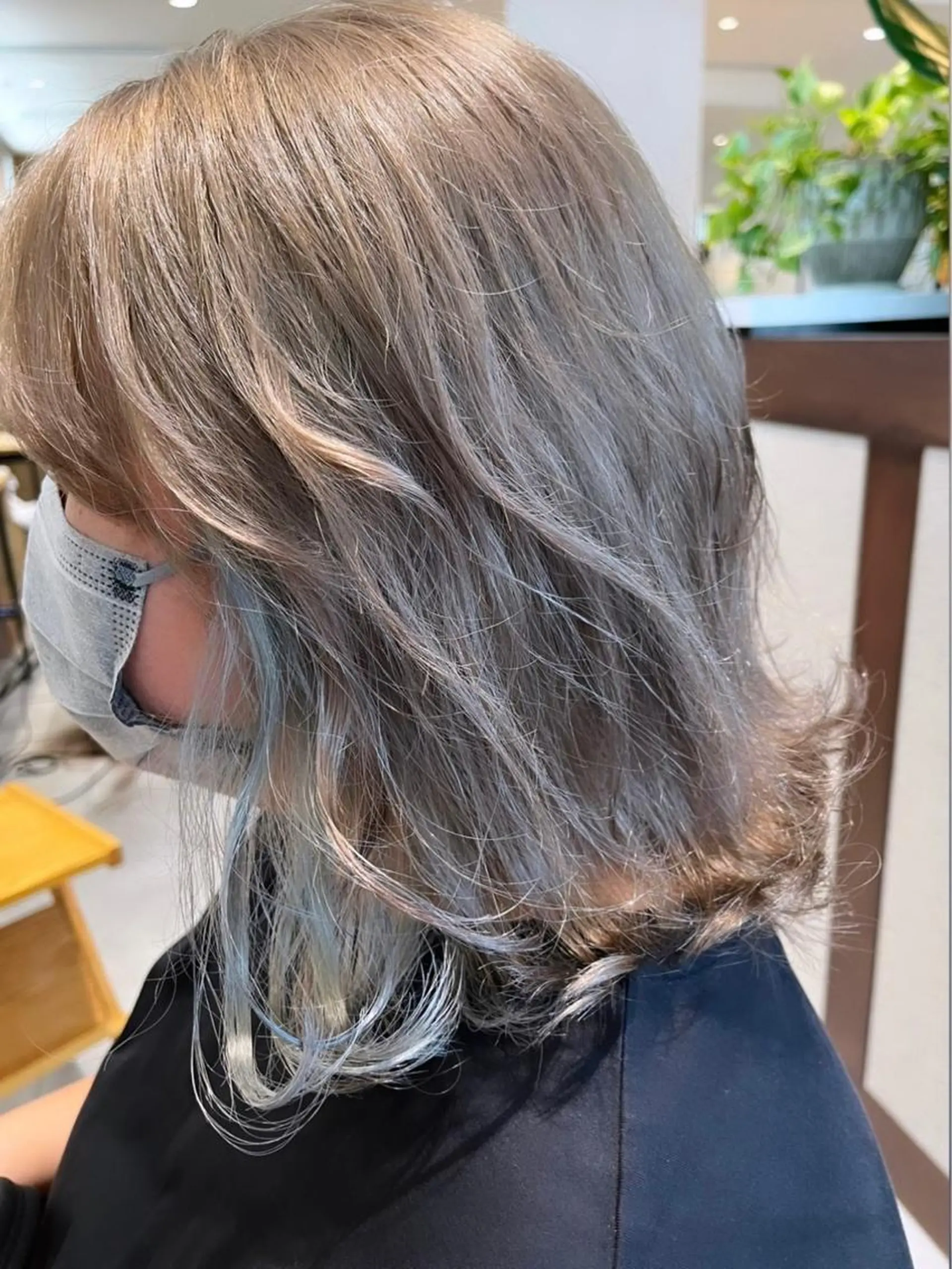 ミディアム ヘアカラー 和田 琉々香のヘアスタイル