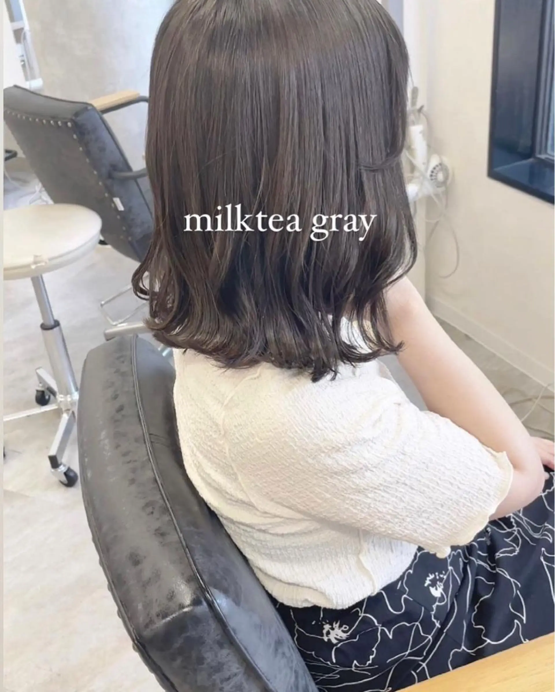 ミディアム カラー misaki🎀 まろみ透け感カラーのヘアスタイル