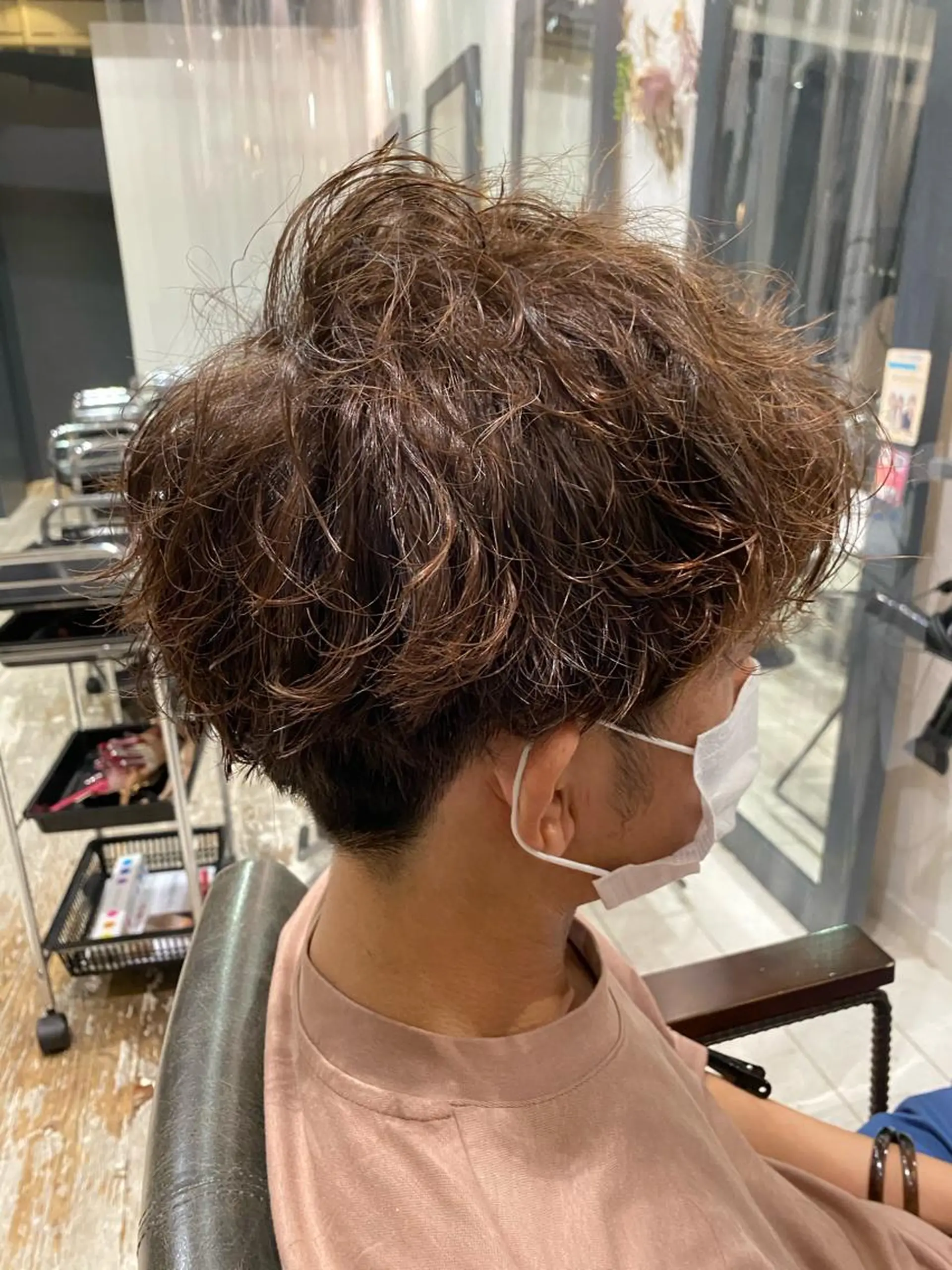 ショート パーマ メンズ 水原 恵莉香のヘアスタイル
