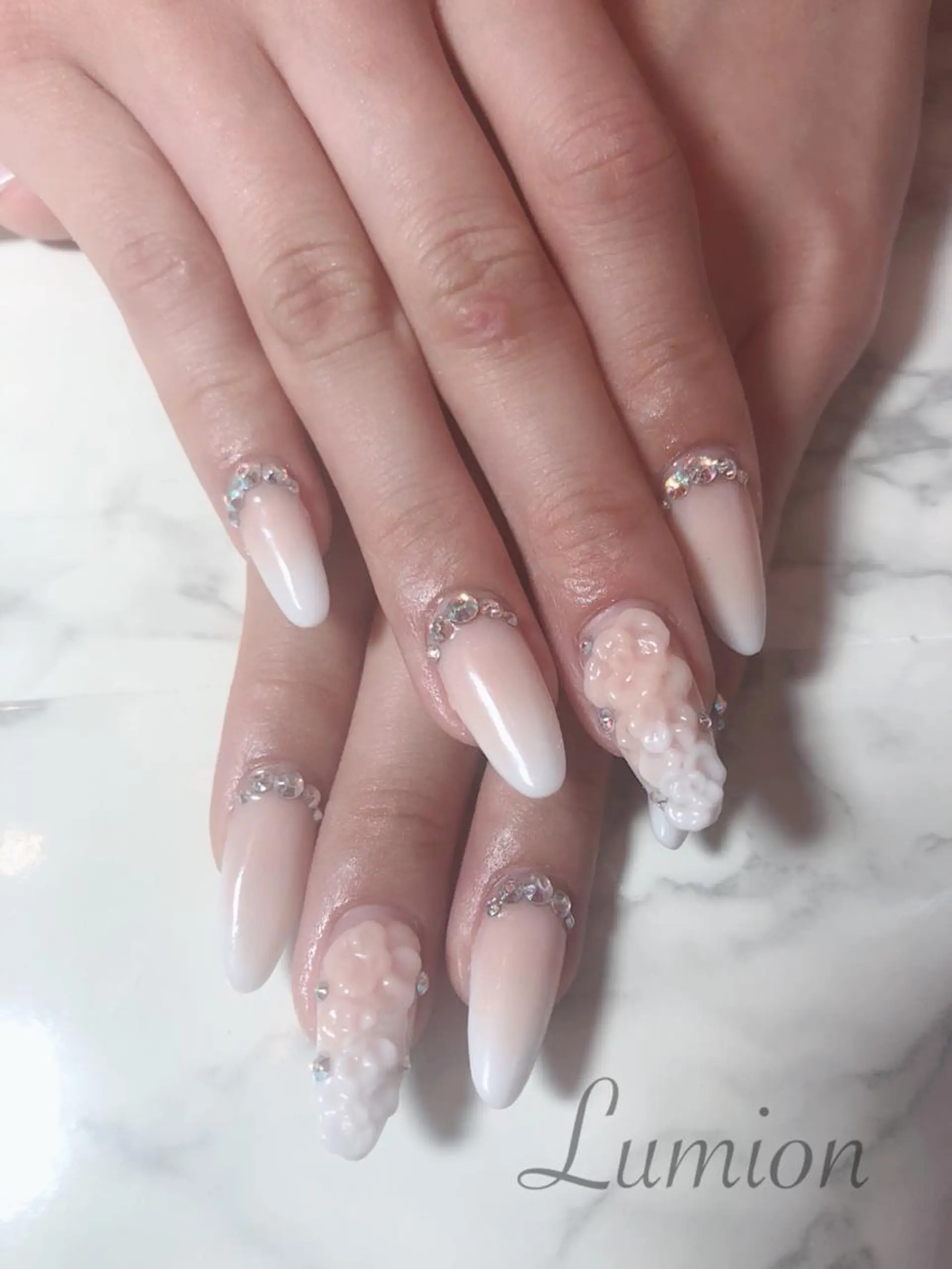 ネイル スカルプネイル nailroom Lumionのネイルデザイン