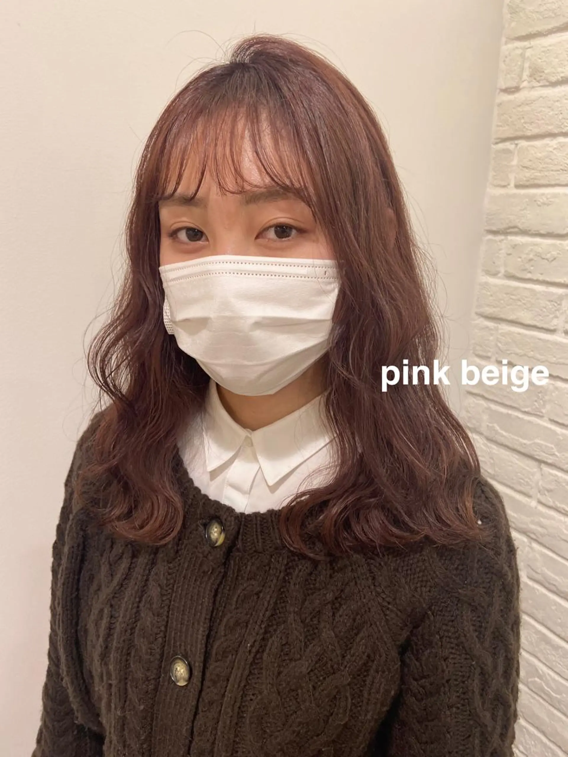 セミロング カラー merc.🌿💚 八幡真衣のヘアスタイル