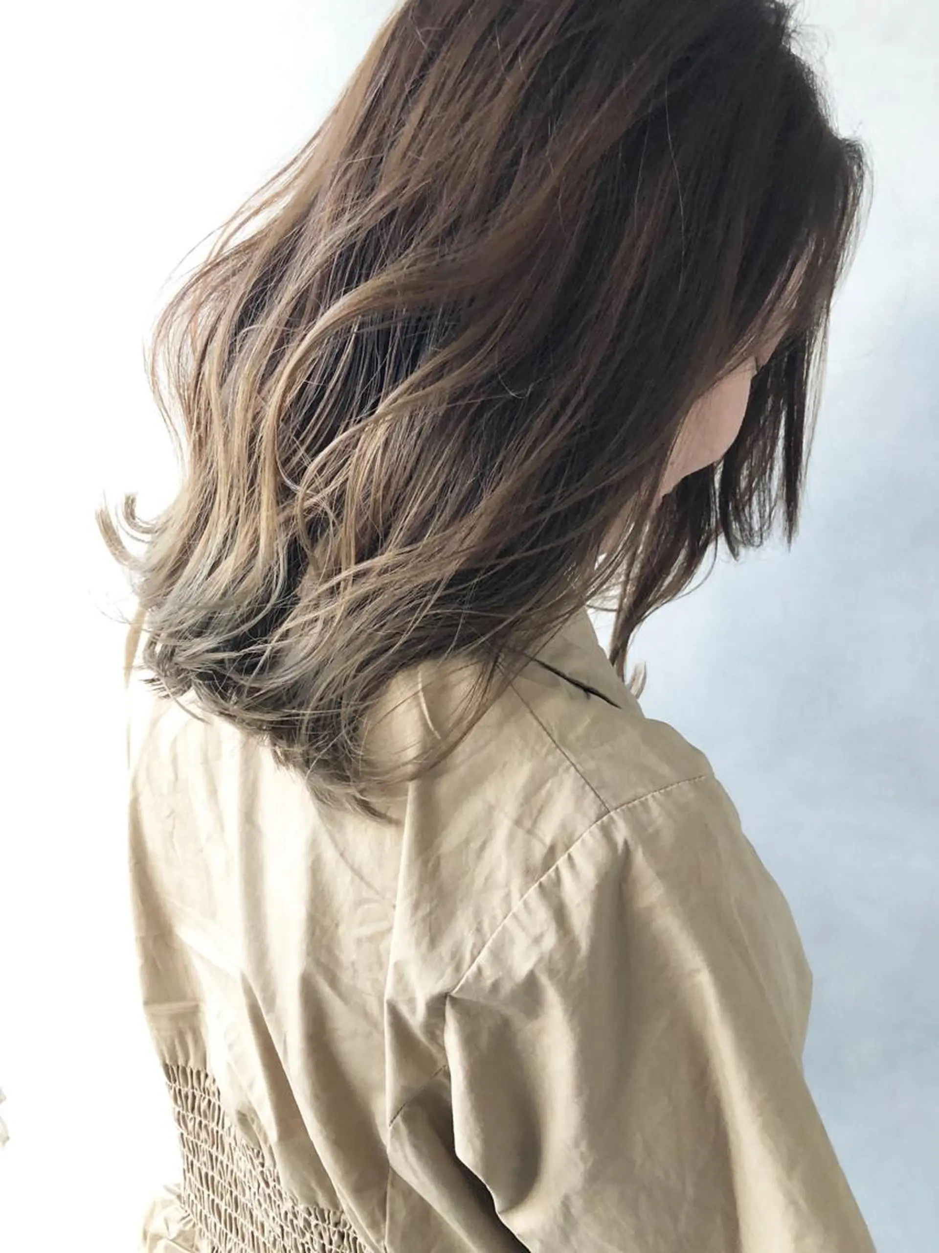 セミロング 外国人風カラー ハイライト 小澤大輔 YOLO hairのヘアスタイル
