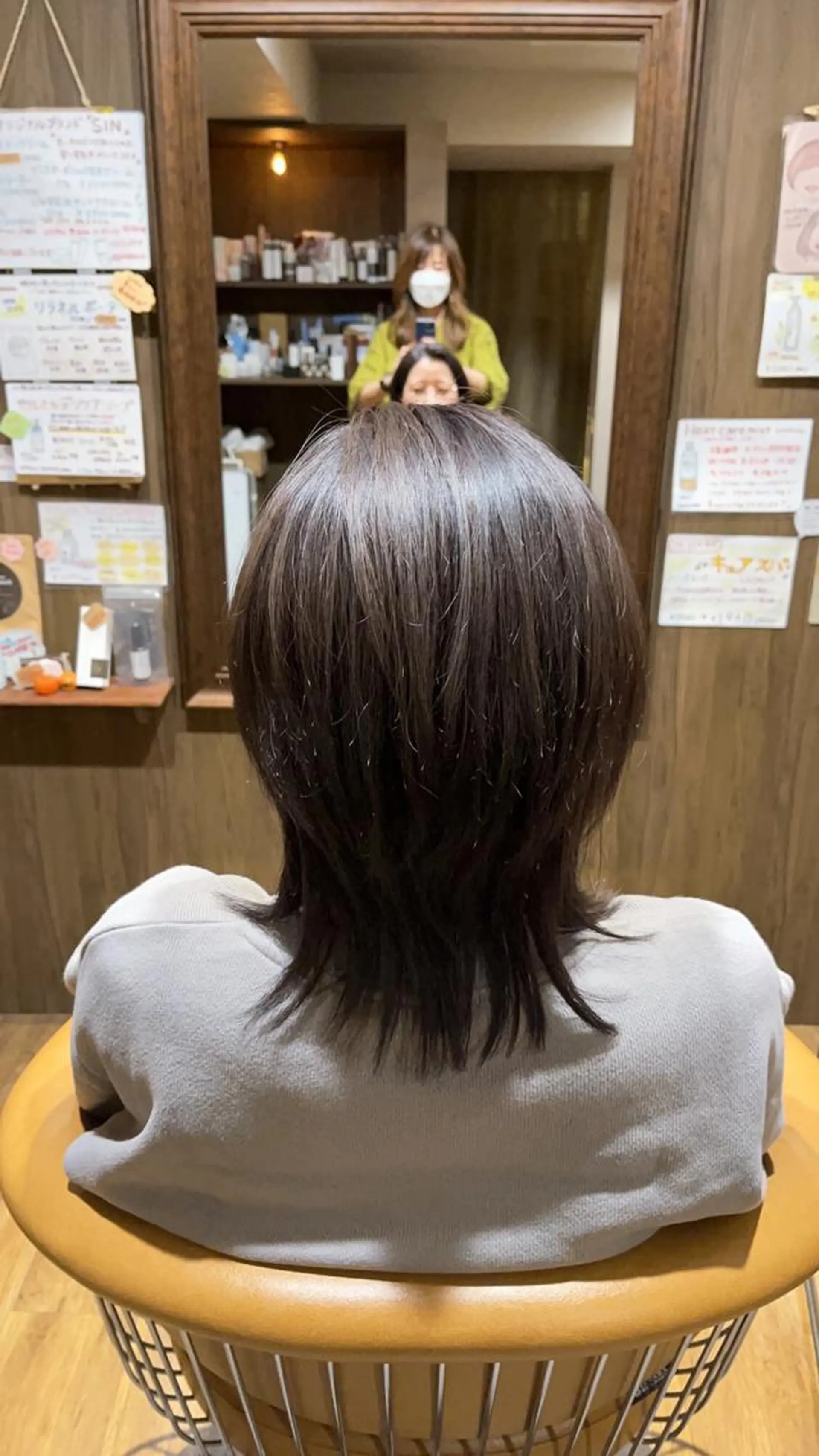 カラー ベージュカラー ブリーチ 透明感カラー 箕面駅徒歩7分カプロ 三好美鈴のヘアスタイル
