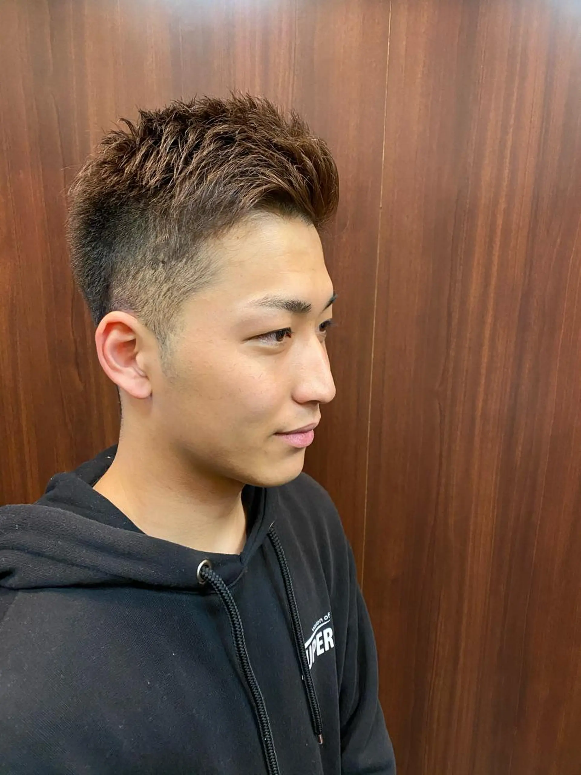ショート メンズ 岡本 宗士のヘアスタイル
