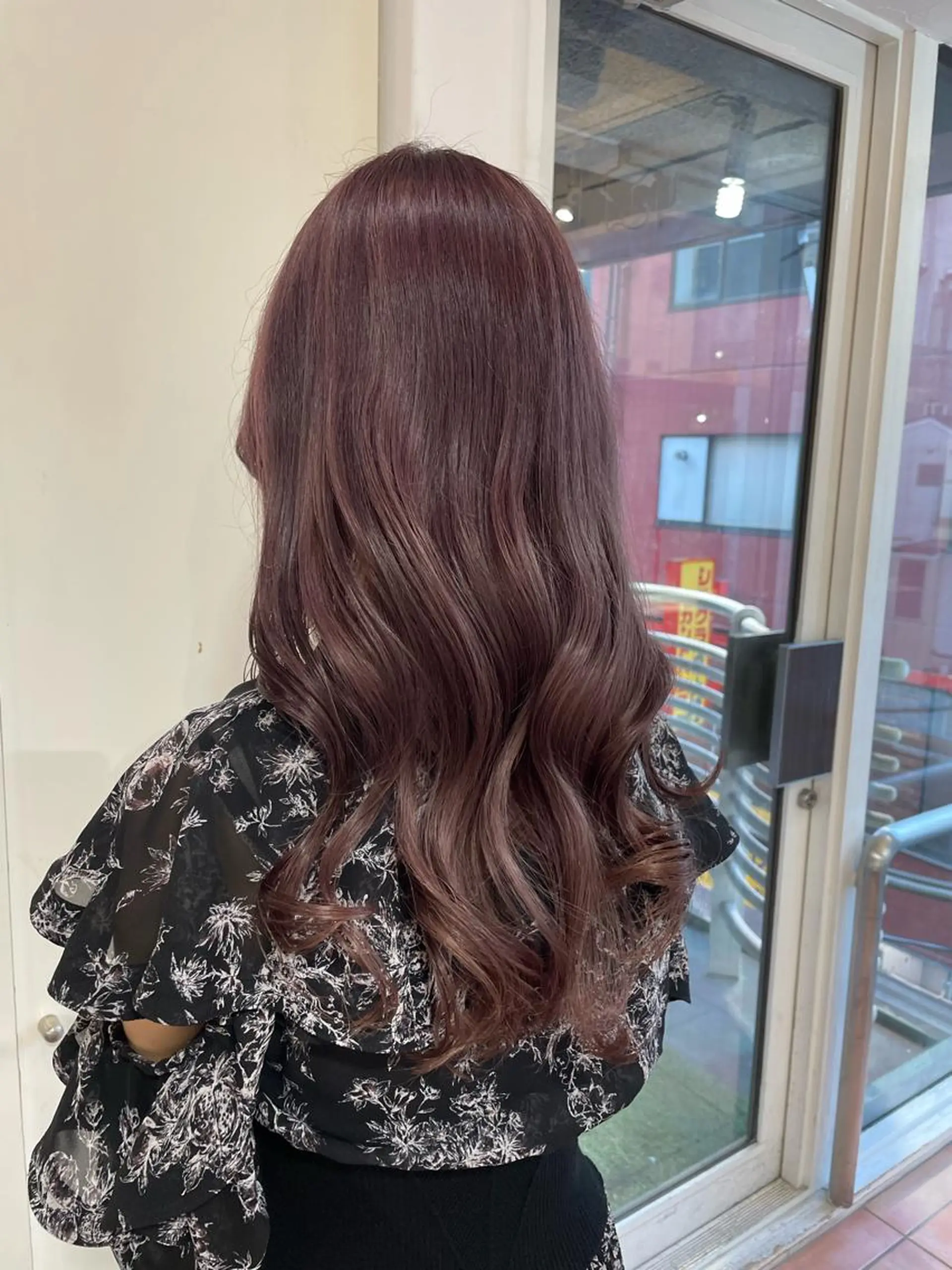 ロング カラー ピンクカラー 🦋透明感 艶カラー Rie🦋のヘアスタイル