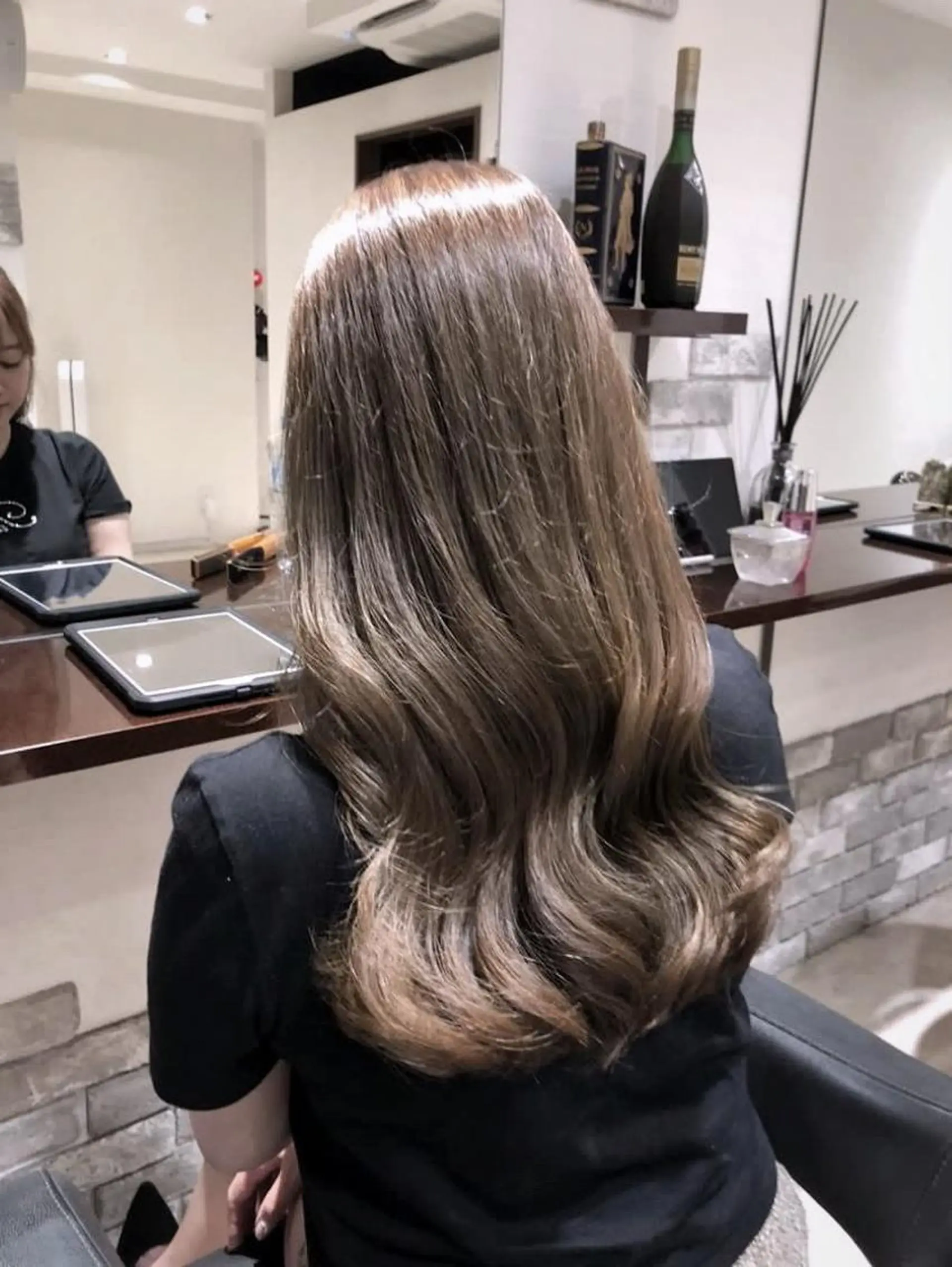 ロング カラー ヘアアレンジ ベージュカラー オリーブベージュ ヘアカラー トリートメント 🌟東銀座マンツーマ ン🌟タカナシのヘアスタイル