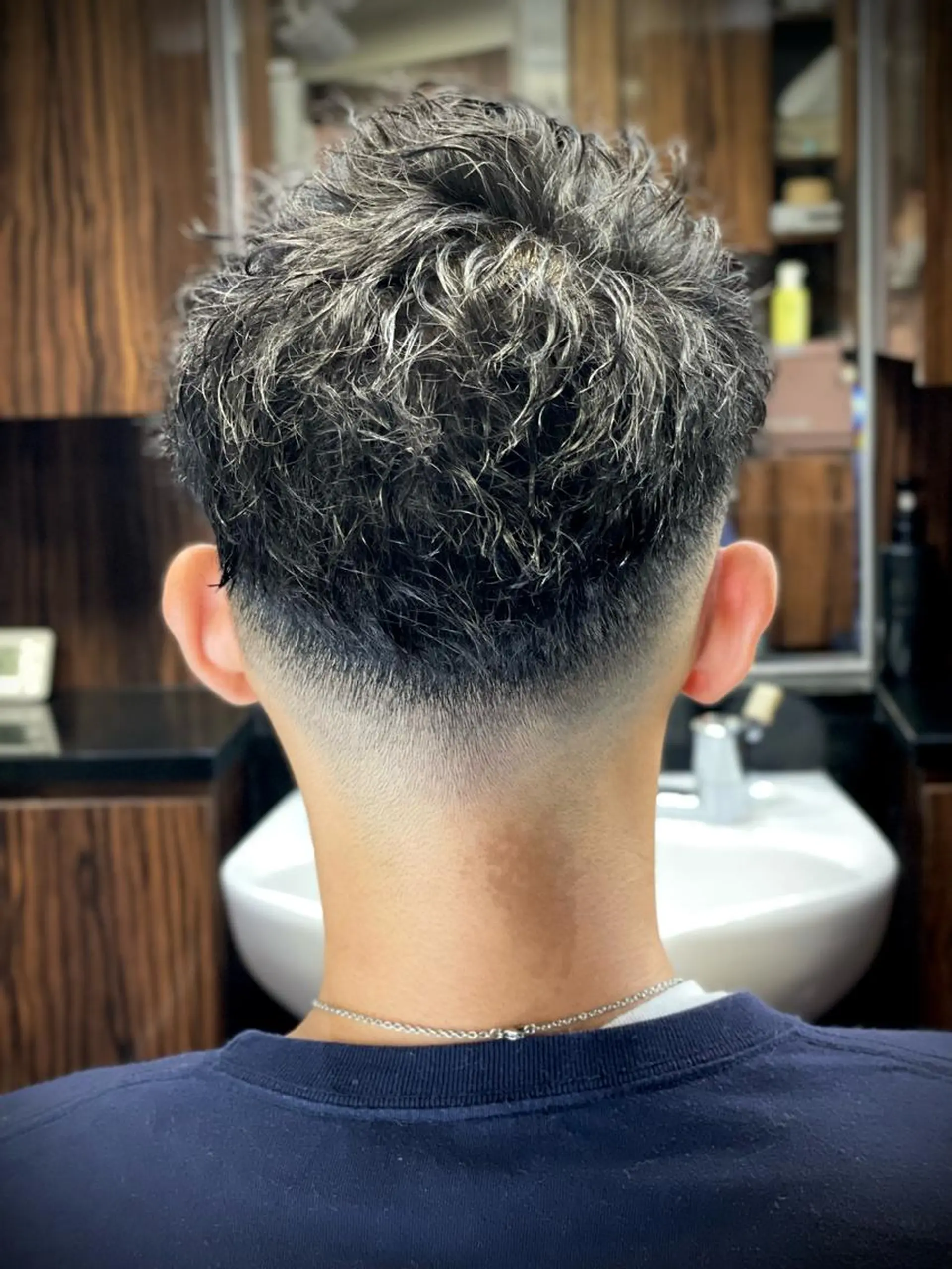 ショート パーマ メンズ 浅見 天翔のヘアスタイル