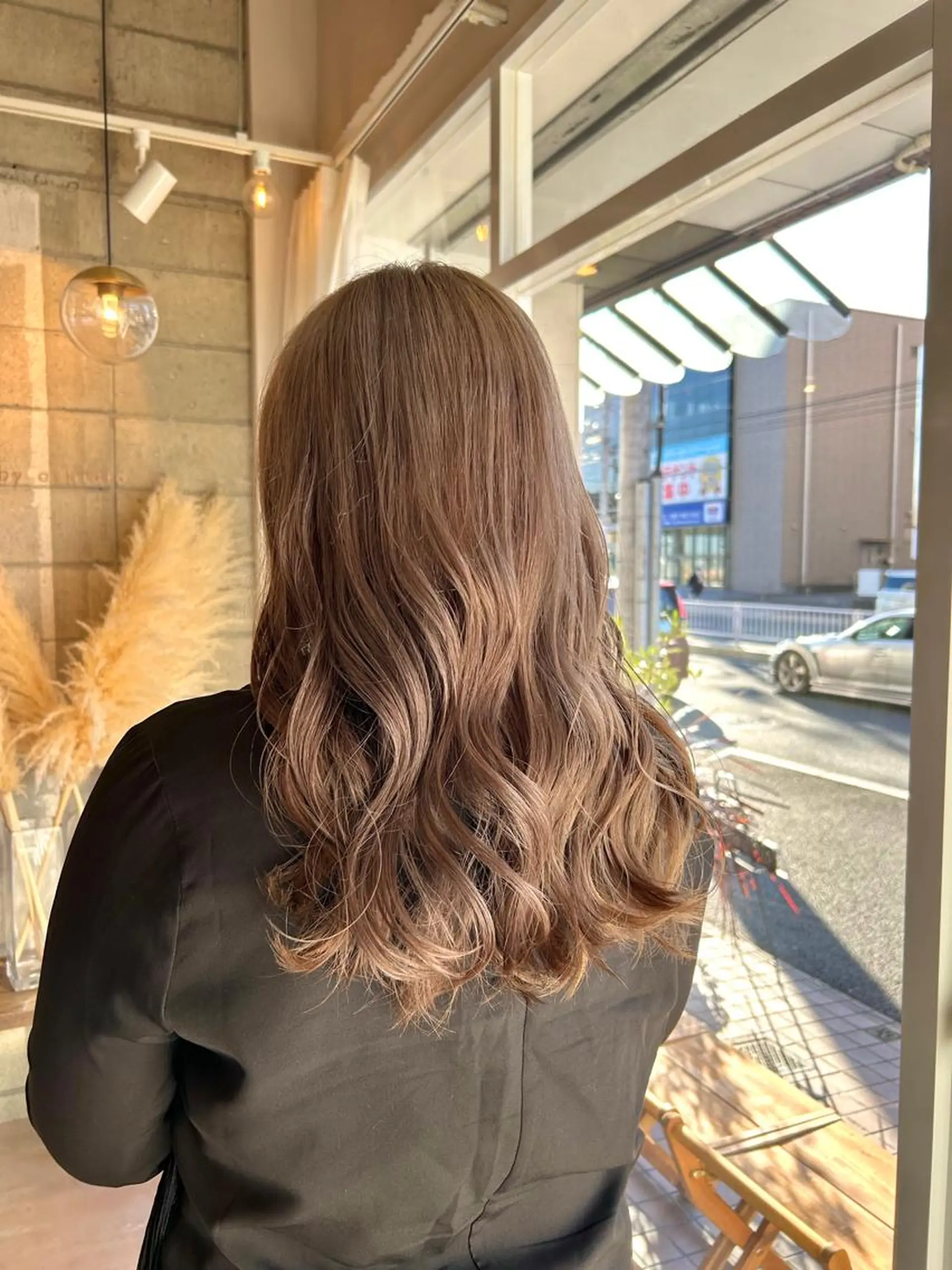 ロング カラー カット ヘアカラー トリートメント 眞名子 瑞紀のヘアスタイル