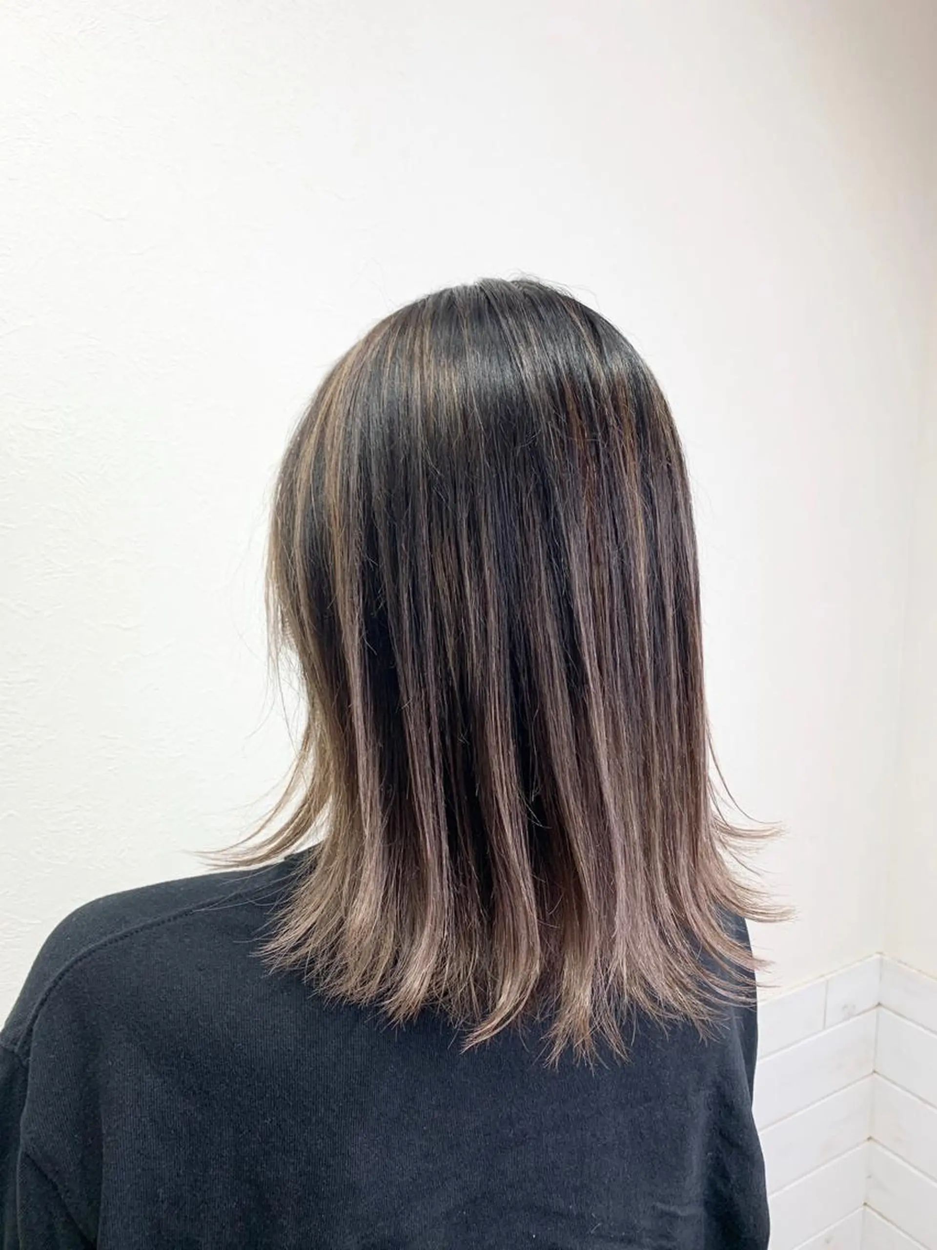ミディアム カラー lucia RYOのヘアスタイル