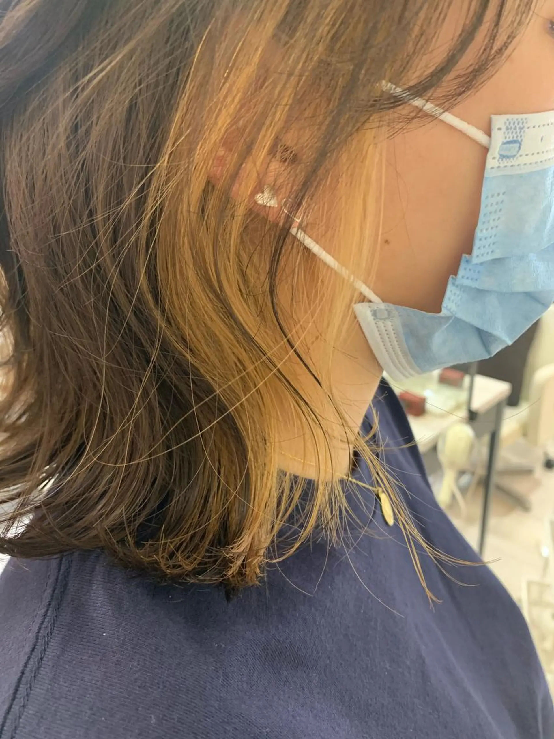 ミディアム CHIC 岩下真衣のヘアスタイル