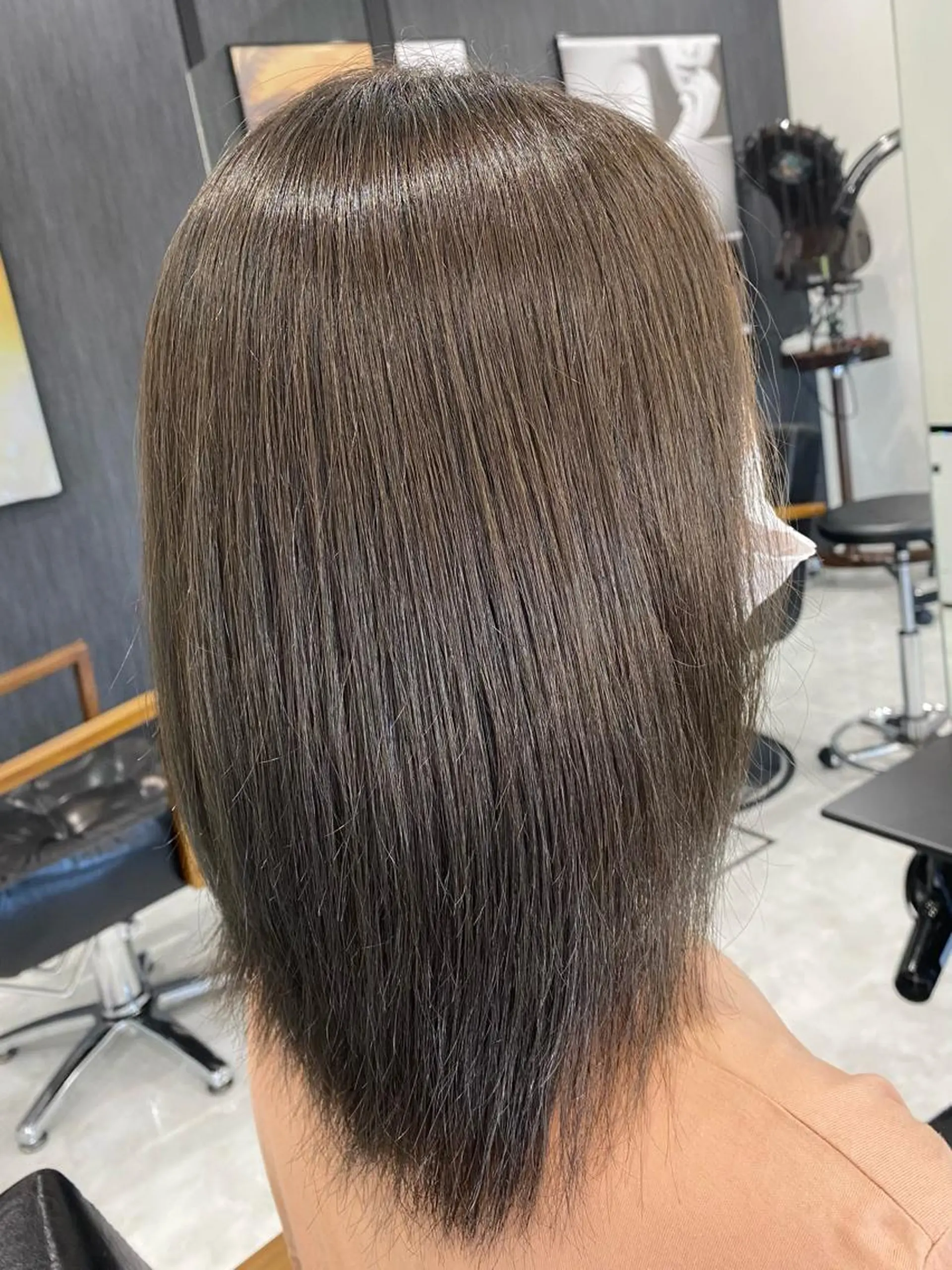 ミディアム アッシュ 透明感カラー🕊️✨ Mayu🦮🩶のヘアスタイル