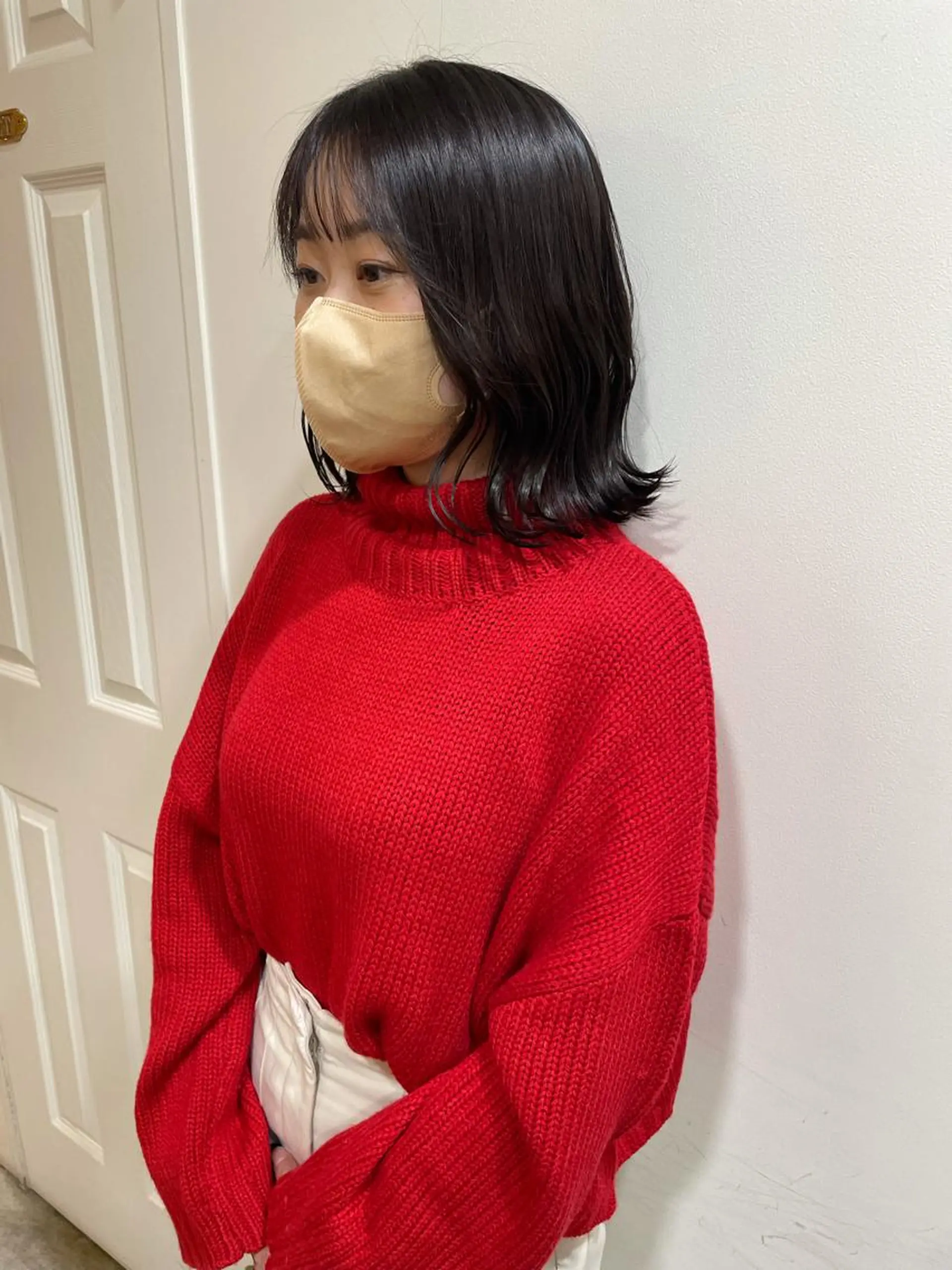 ミディアム カラー カット ヘアカラー トリートメント MIOベージュカラー 柔らかいカラーのヘアスタイル