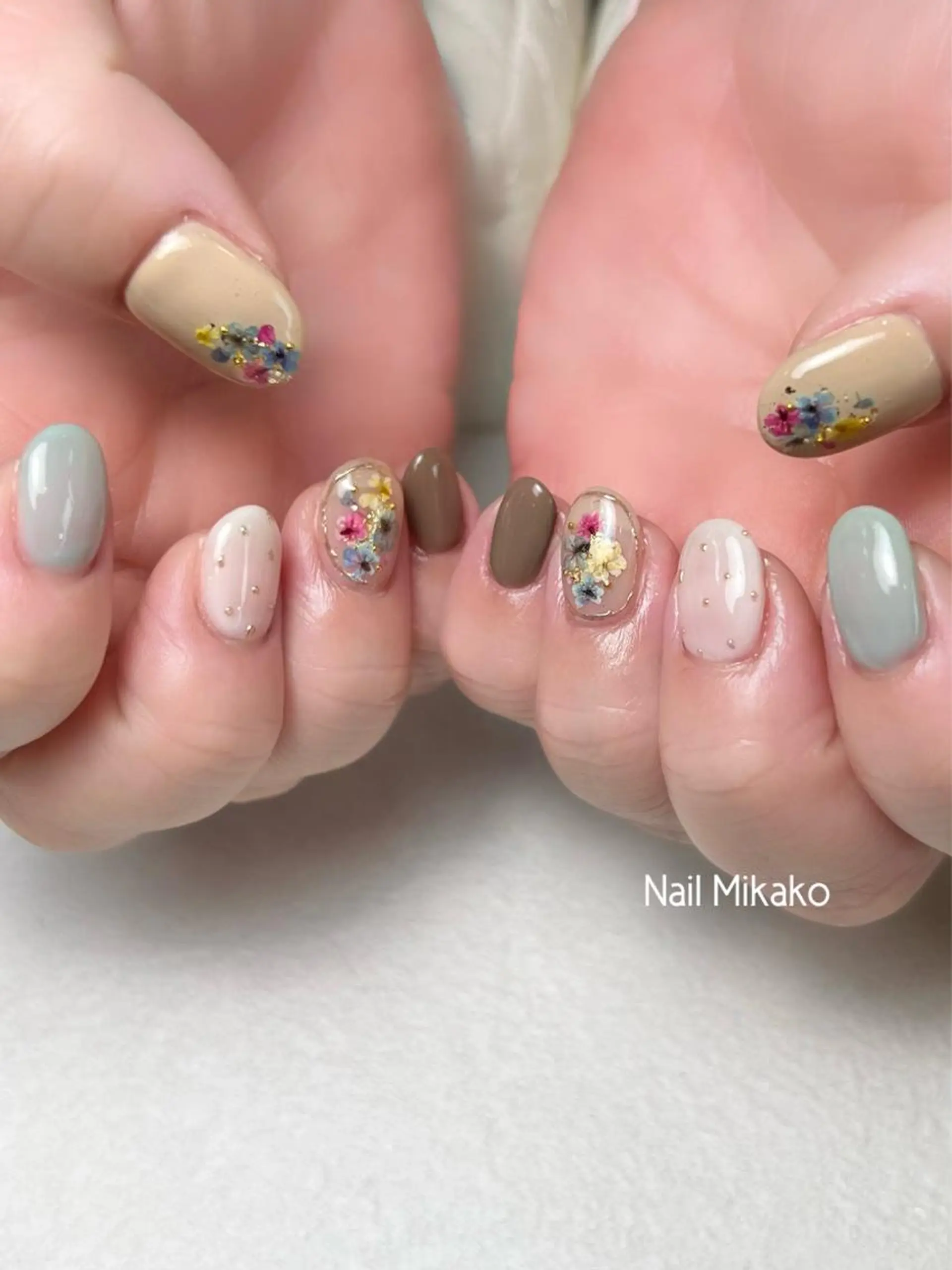ネイル ニュアンスネイル 春ネイル Nail Mikakoのネイルデザイン