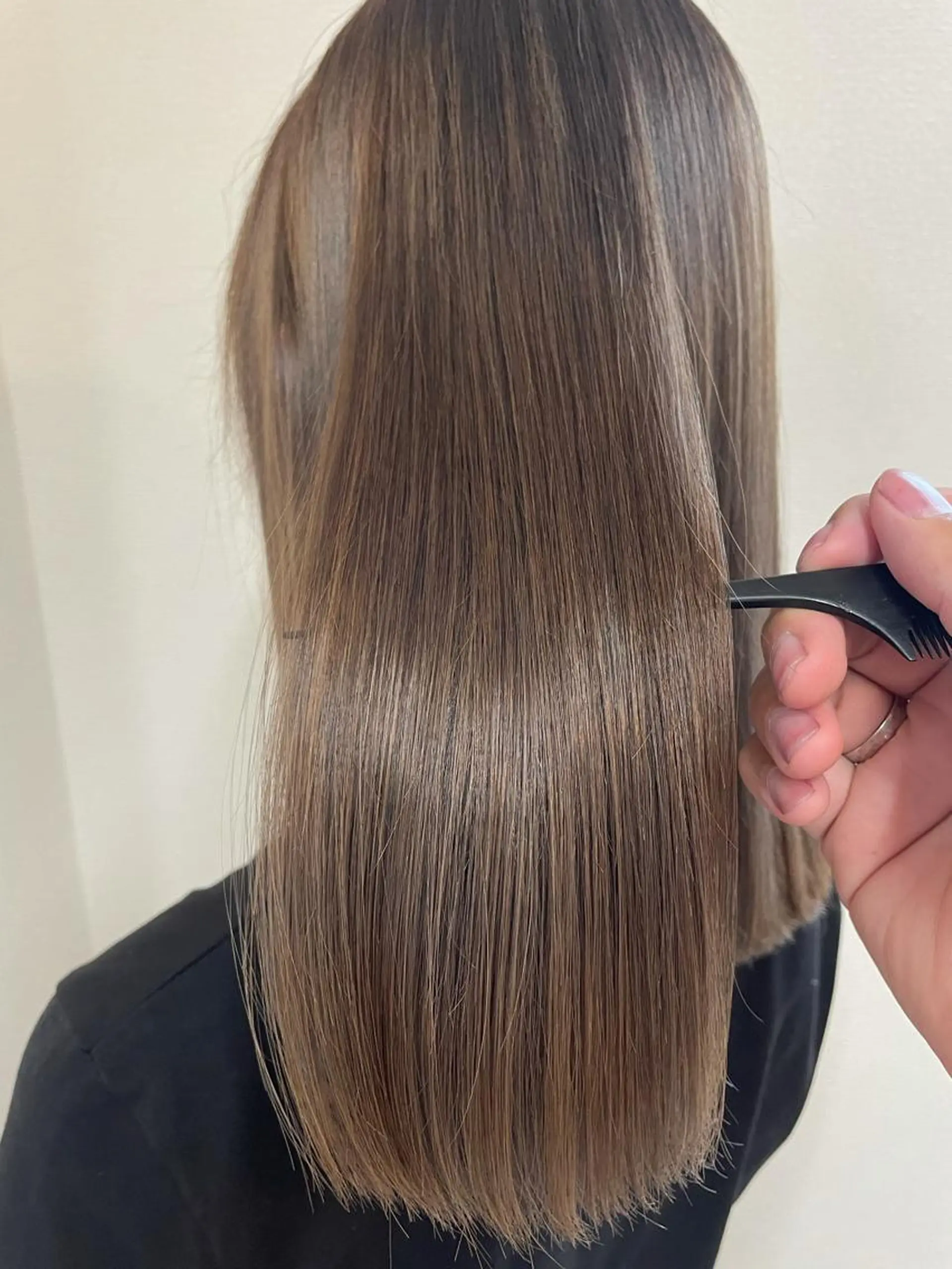 セミロング カラー ケアブリーチ /髪質 改善/古橋圭史郎のヘアスタイル