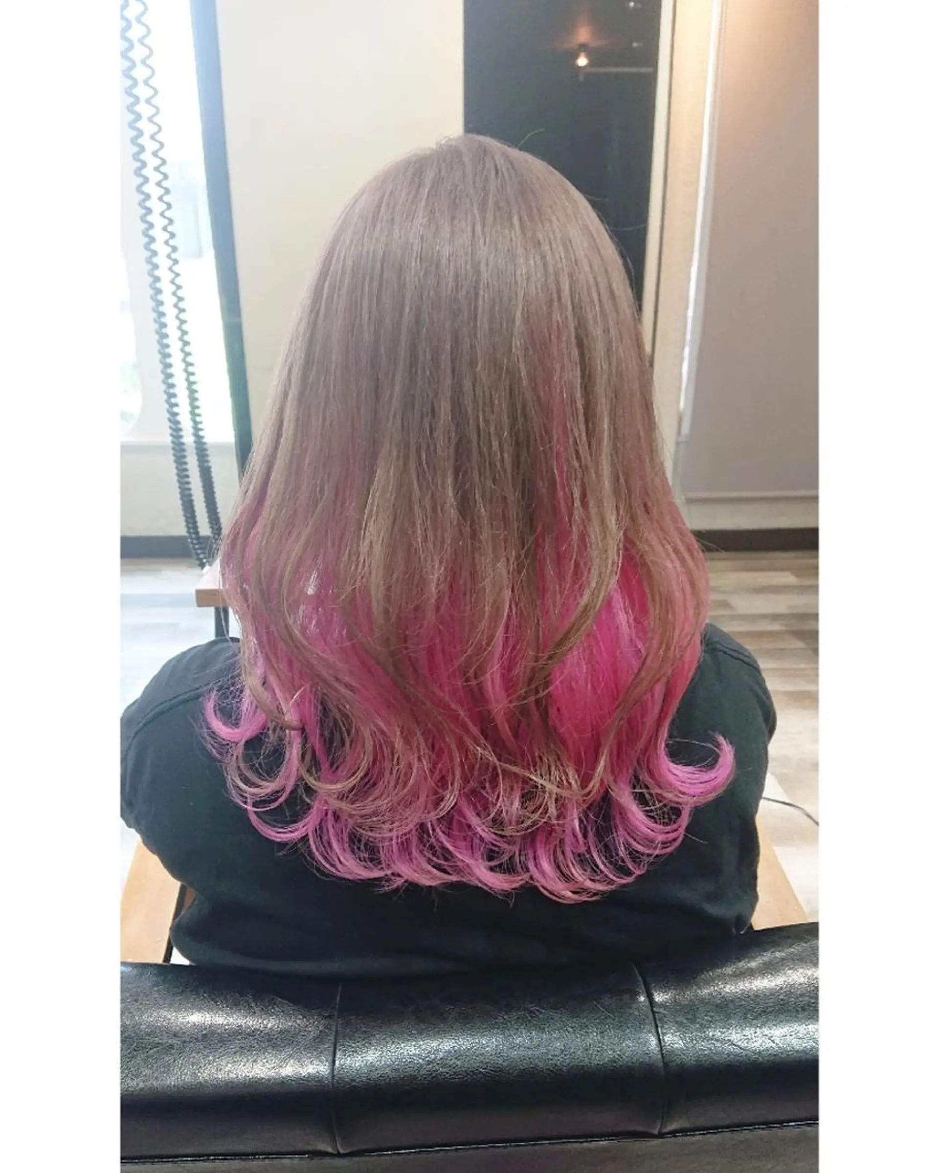 ミディアム カラー インナーカラー ピンクカラー 艶カラー/インナー /グラデ/大西小百合のヘアスタイル