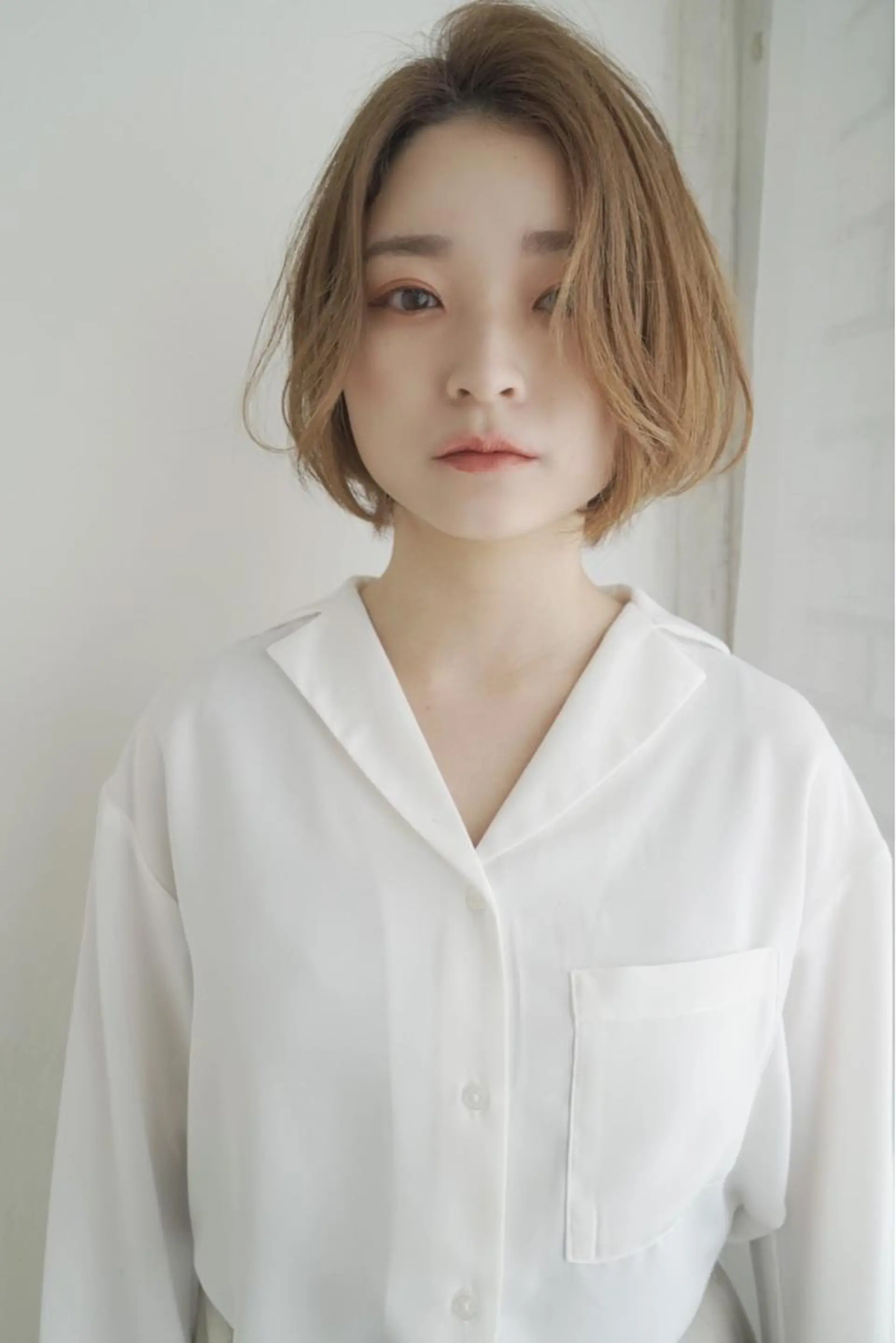 ショート カラー ショートボブ ハンサムショート 丸みショート デザインカラー ハイライトカラー 京都大人女性ショート 徒歩1分/秋山のヘアスタイル