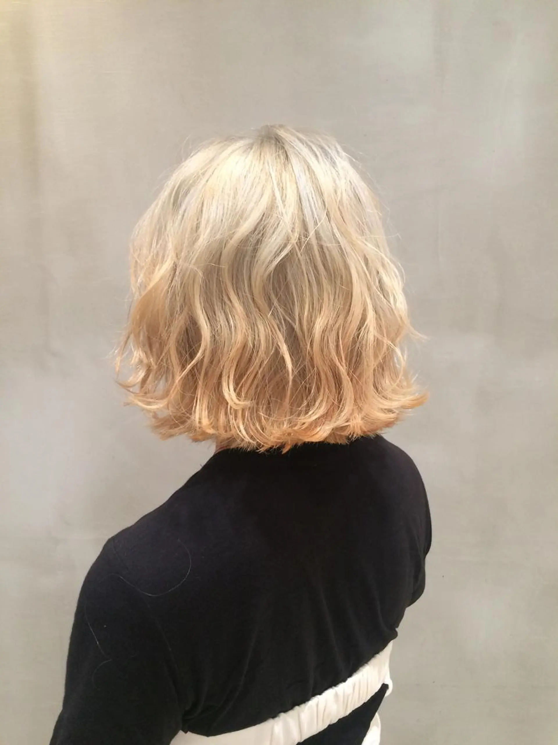 ミディアム カラー ハイトーンカラー 加藤 泰輔のヘアスタイル