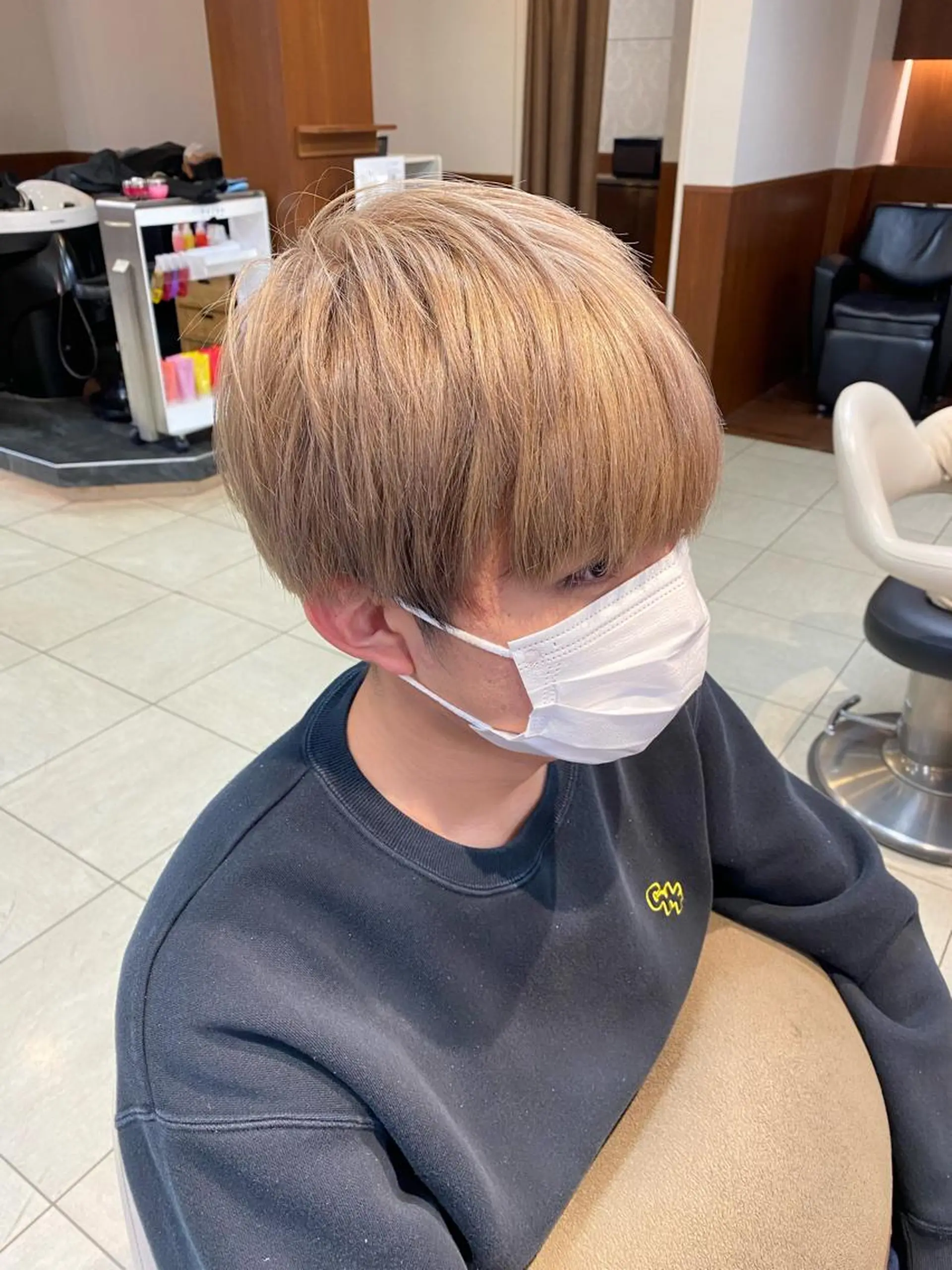 ショート カラー メンズ メンズハイトーン ベージュカラー ハイトーンカラー 🌈haru🌻 藤沢ハイトーン🌈のヘアスタイル