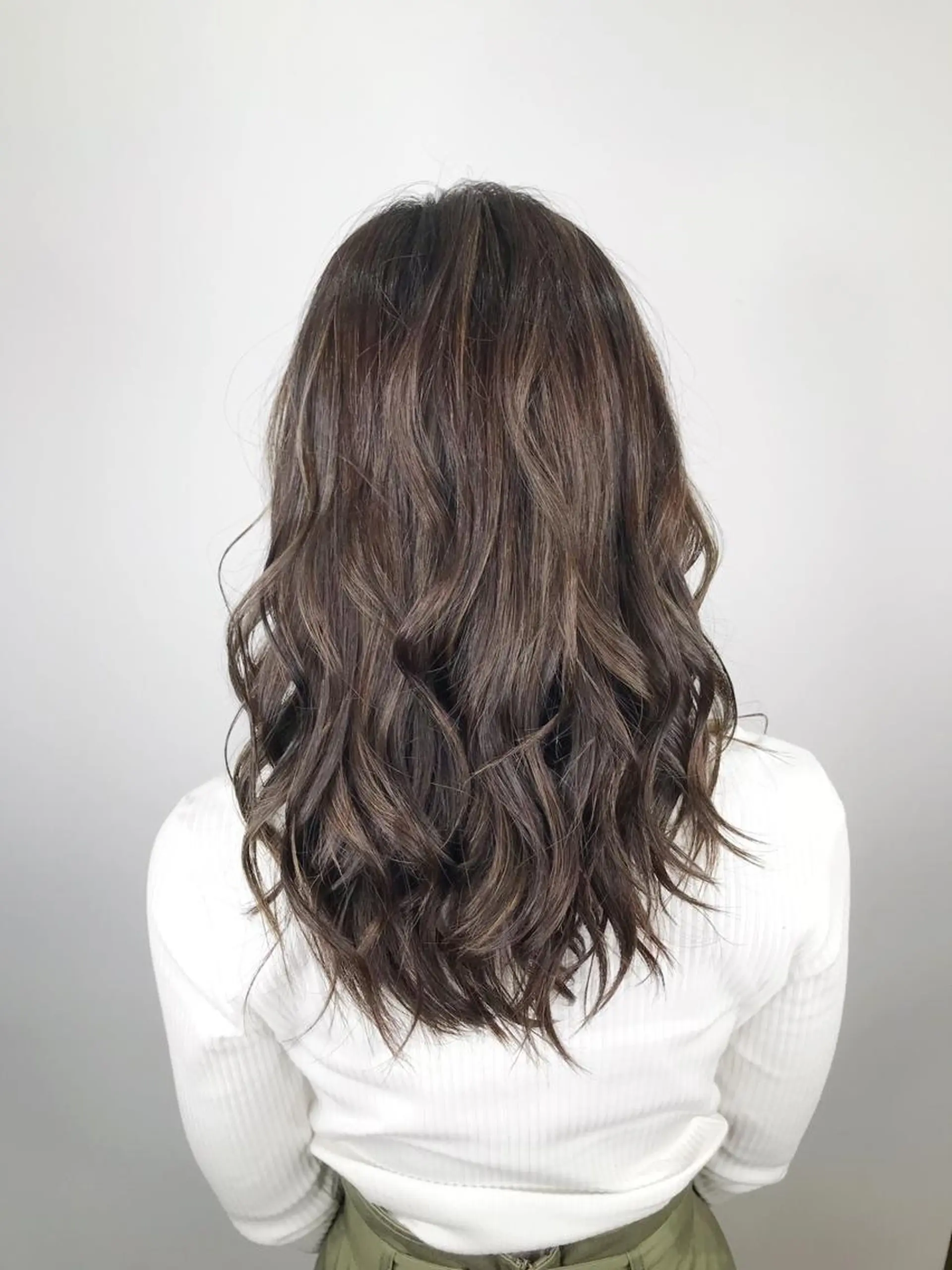 ミディアム カラー インナーカラー/ ストレート/奥野洸也のヘアスタイル