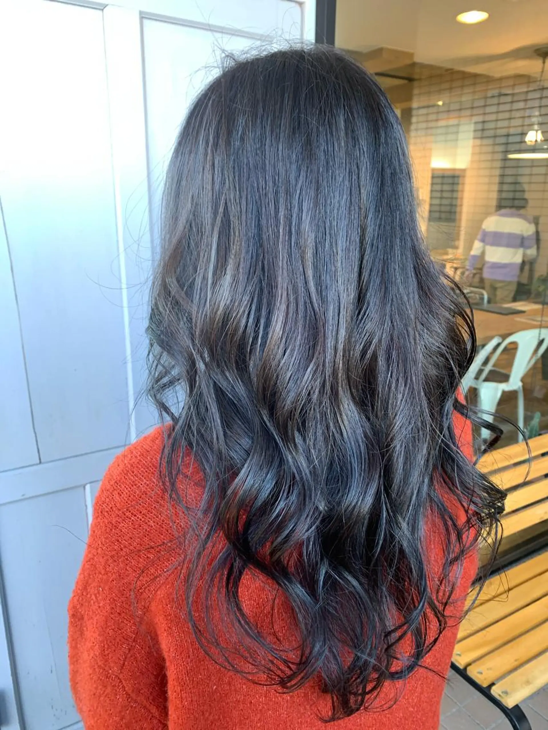 ロング カラー グレージュ ツキダテ ユイのヘアスタイル