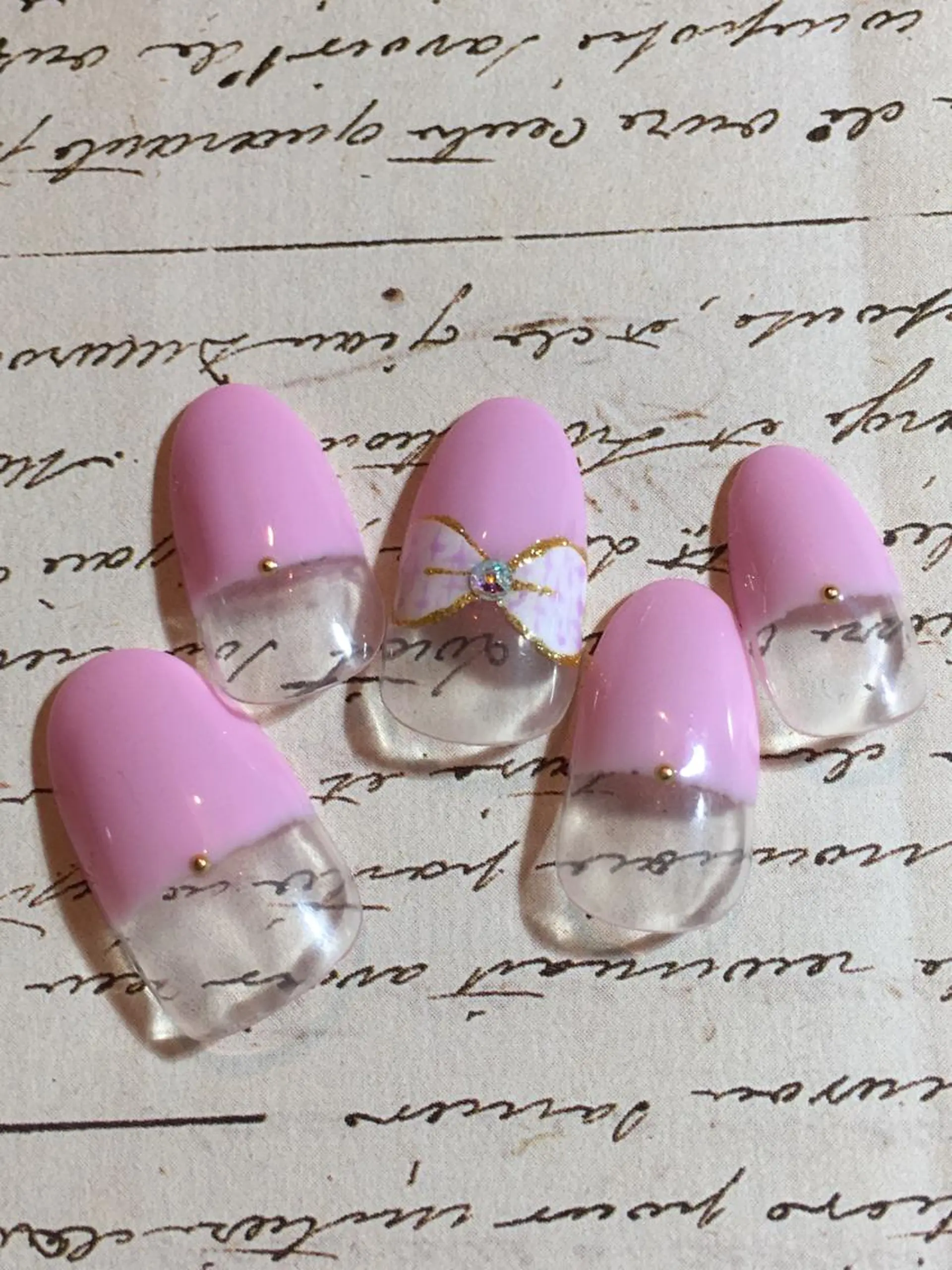 ネイル リボン シンプルネイル 古川 里美のネイルデザイン