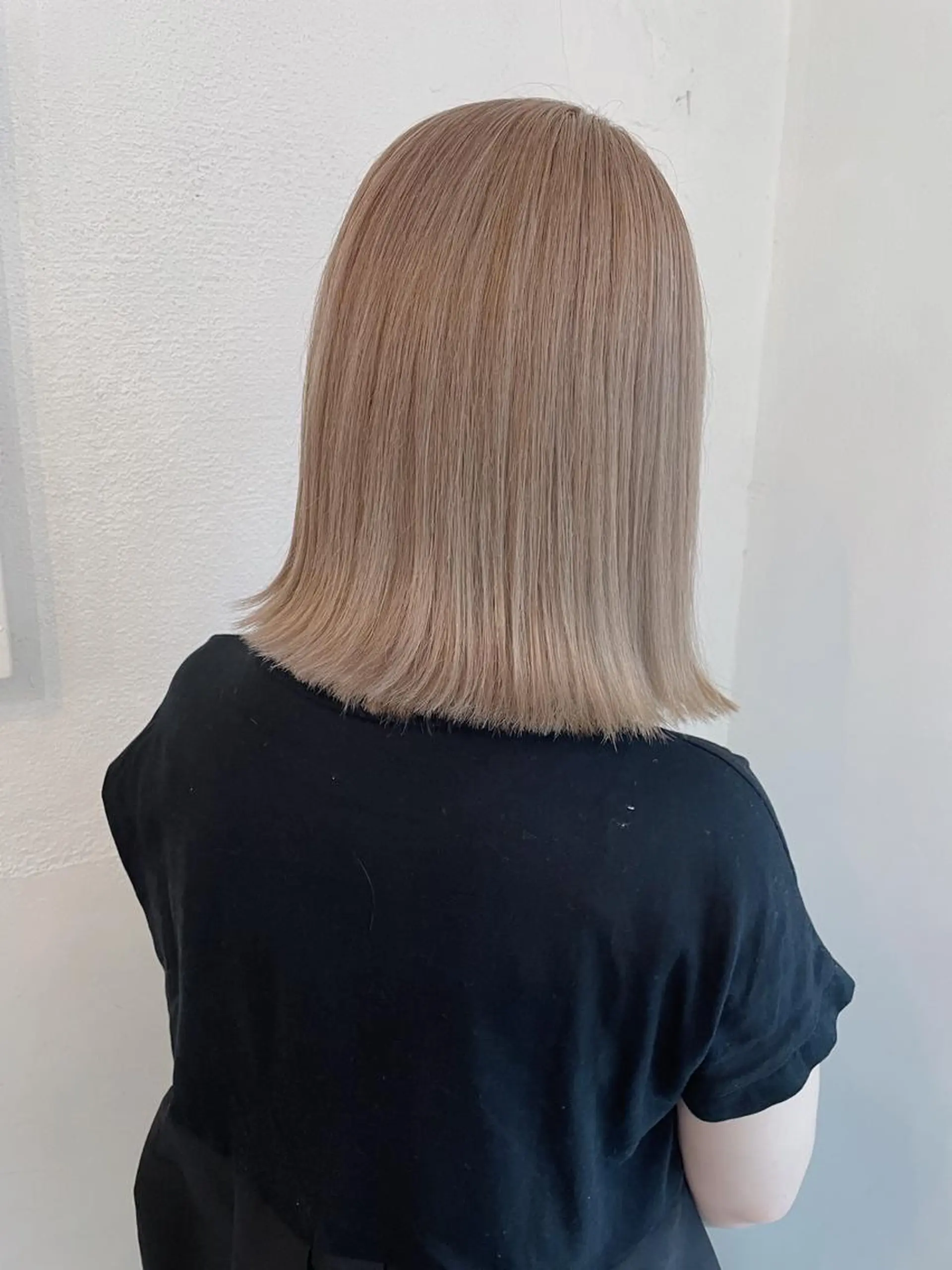 ミディアム カラー ベージュカラー ブリーチ ハイトーンカラー ハイトーンベージュ enne /YUI🥣のヘアスタイル