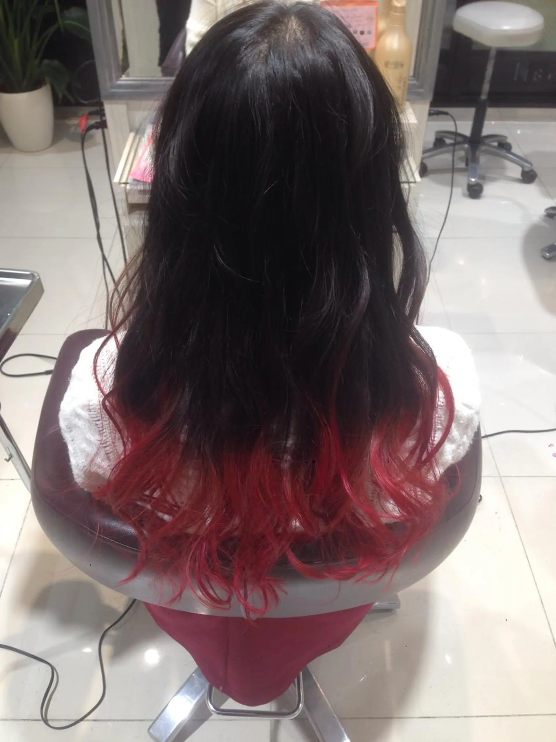 ロング カラー 黒髪 グラデーションカラー レッドカラー ✨艶髪✨透明感✨ 山内大樹のヘアスタイル