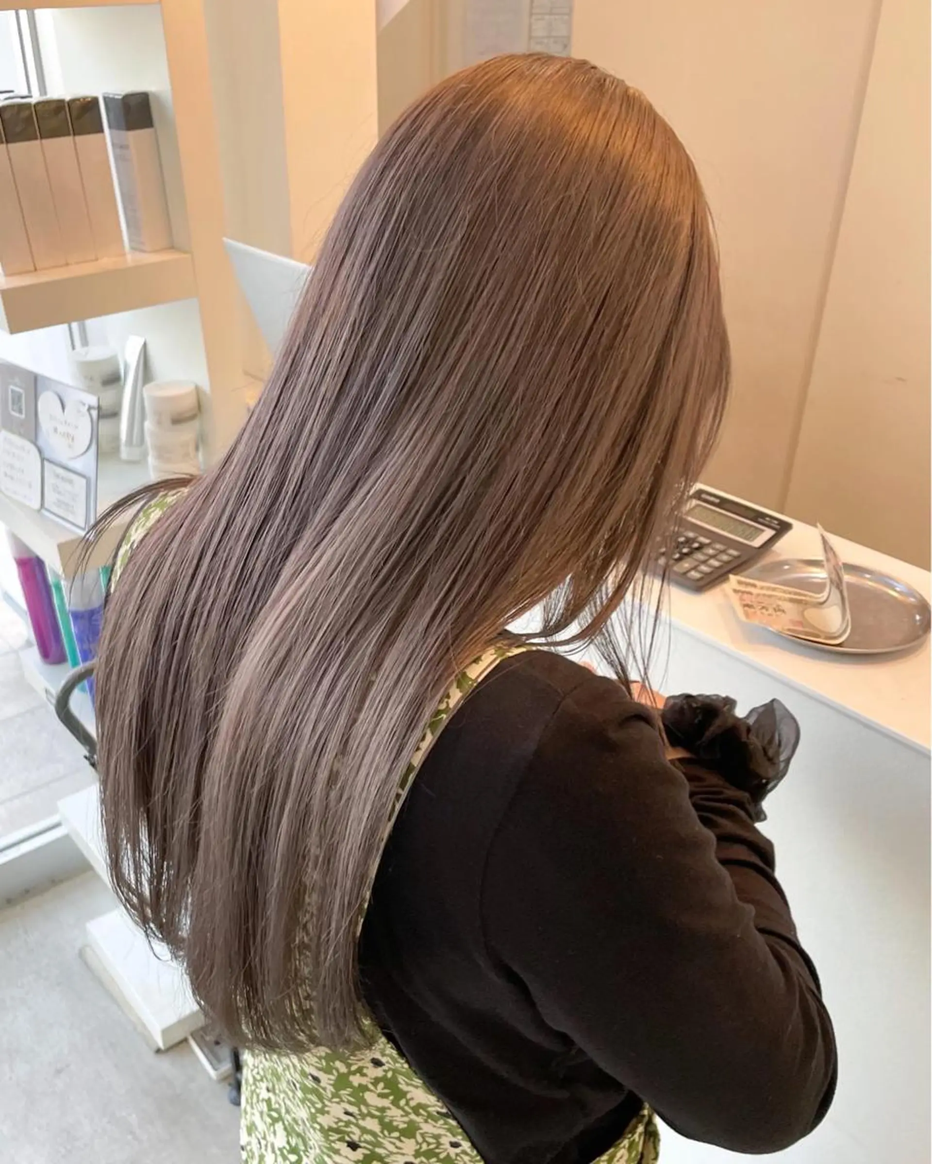 ロング カラー mir MIYUのヘアスタイル