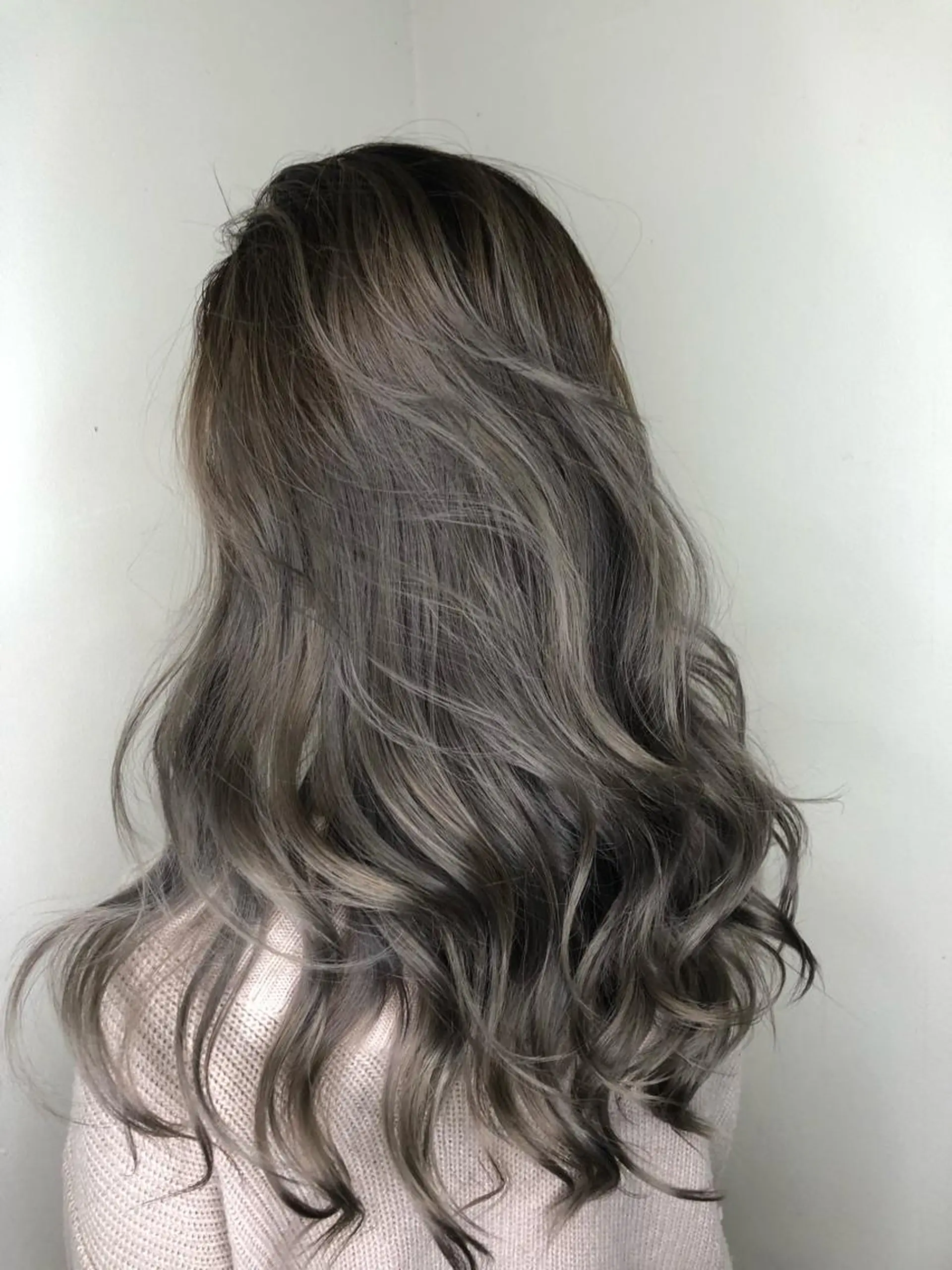 ロング カラー 佐藤 奈佳子 サトウ ナカコのヘアスタイル