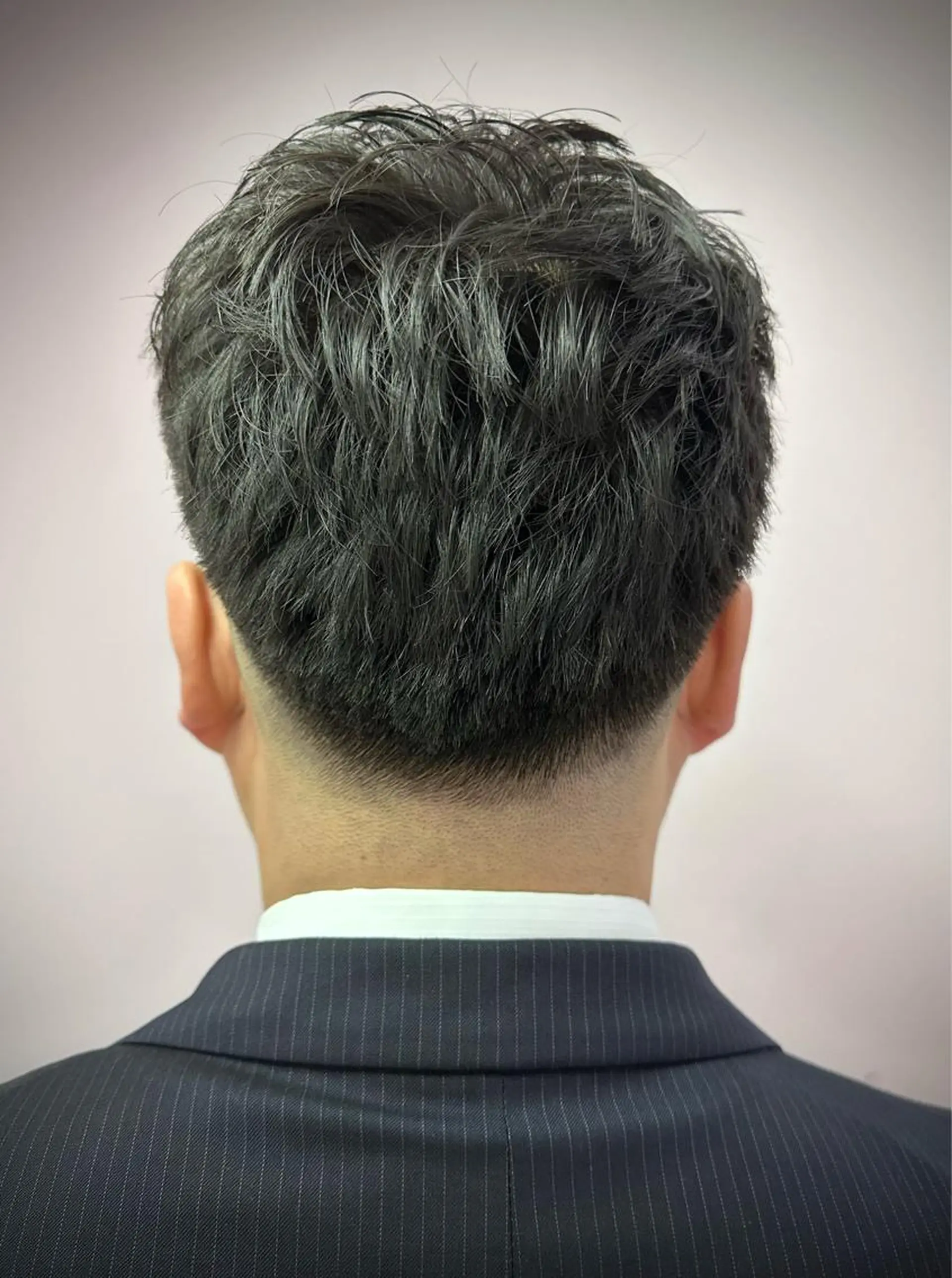 ミディアム ミディアムパーマ ヒロ銀座BARBERSHOP横浜店所属・横浜 カット全般 大槻のヘアスタイル