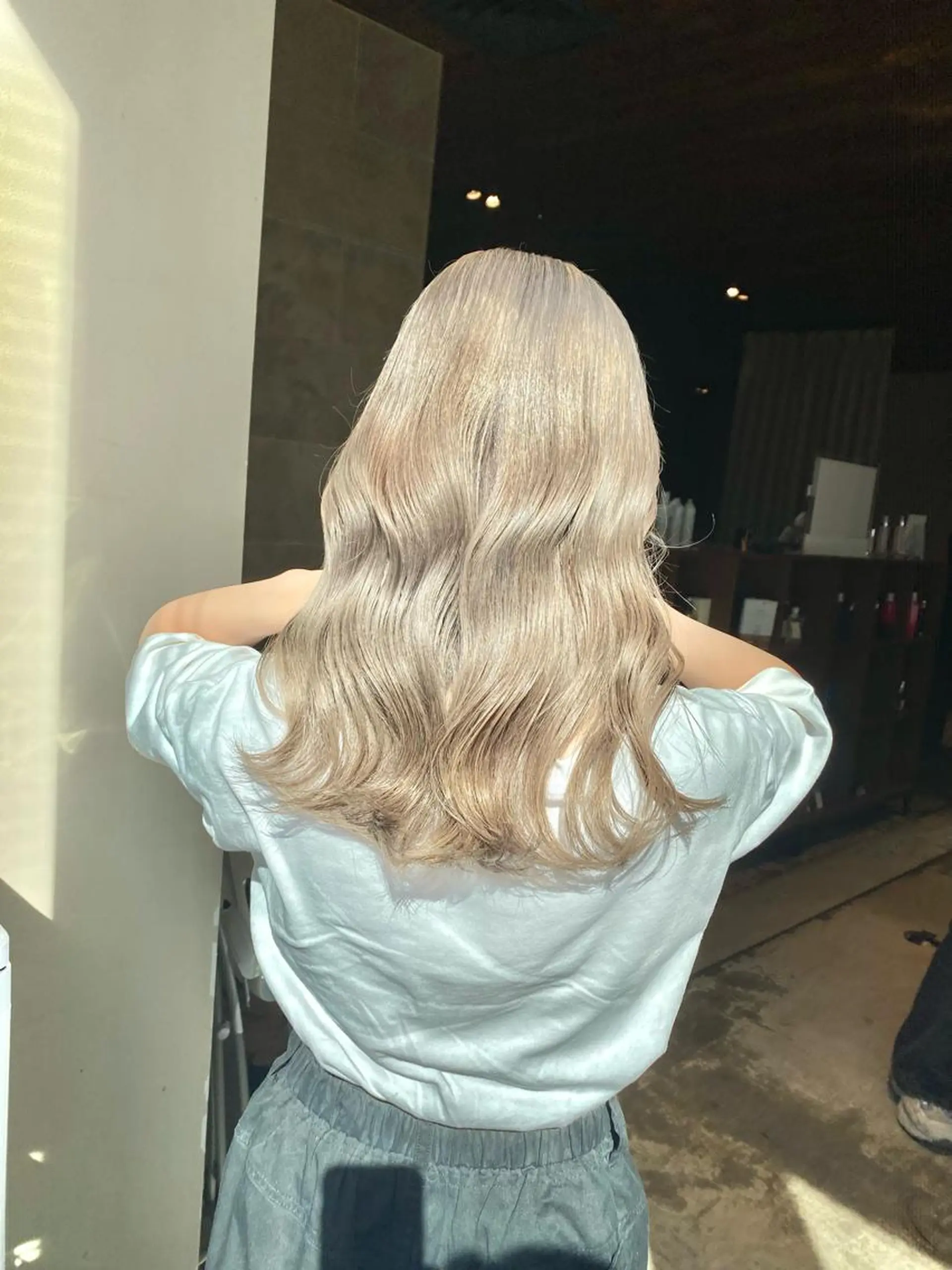 カラー ベージュカラー ブリーチ ケアブリーチ 透明感カラー デザインカラー カット ヘアカラー トリートメント 顔まわりの神様✨ 透明感カラー藤嶋秀幸のヘアスタイル