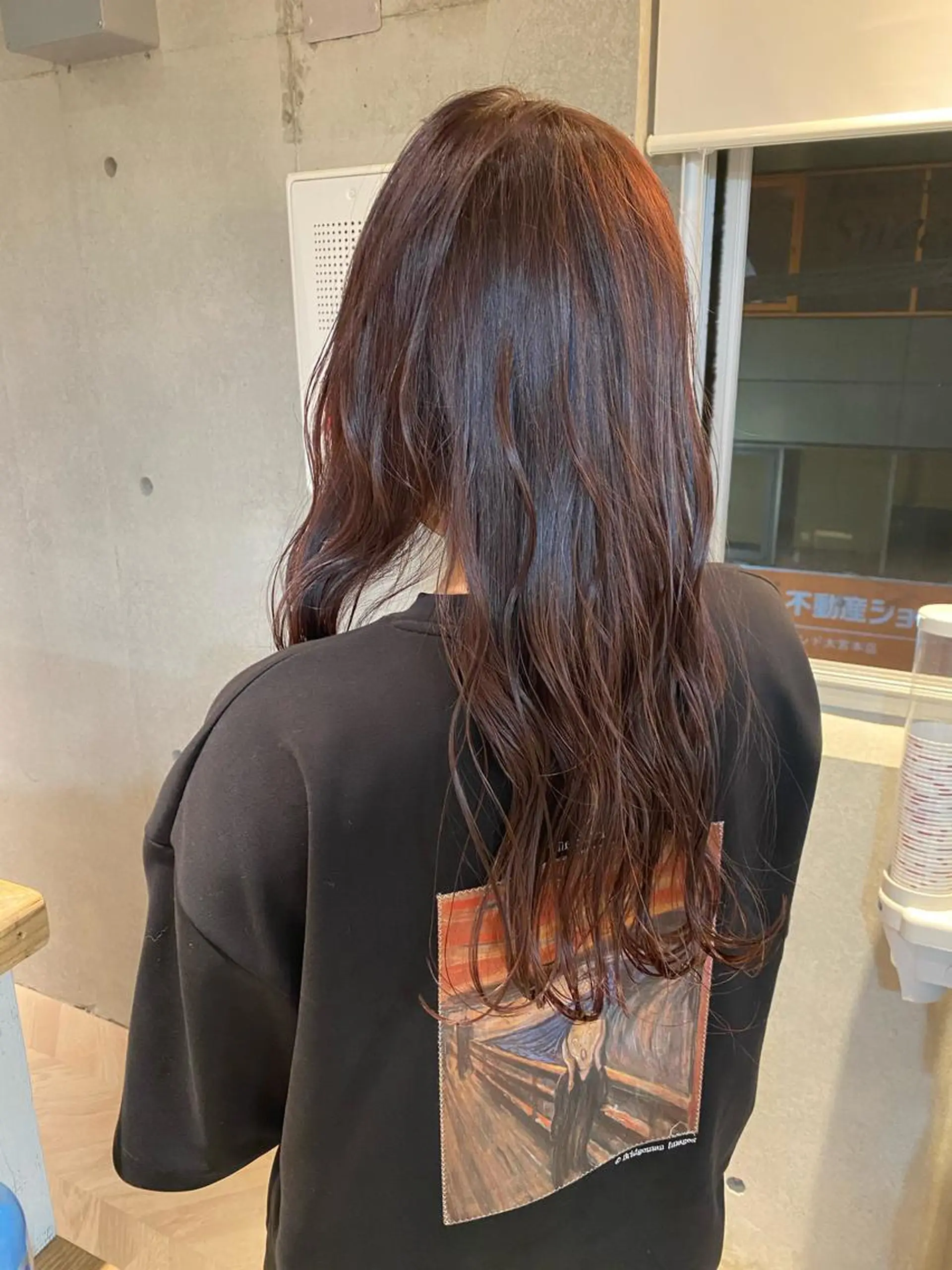 ロング カット ヘアカラー トリートメント 西山 恵太郎のヘアスタイル