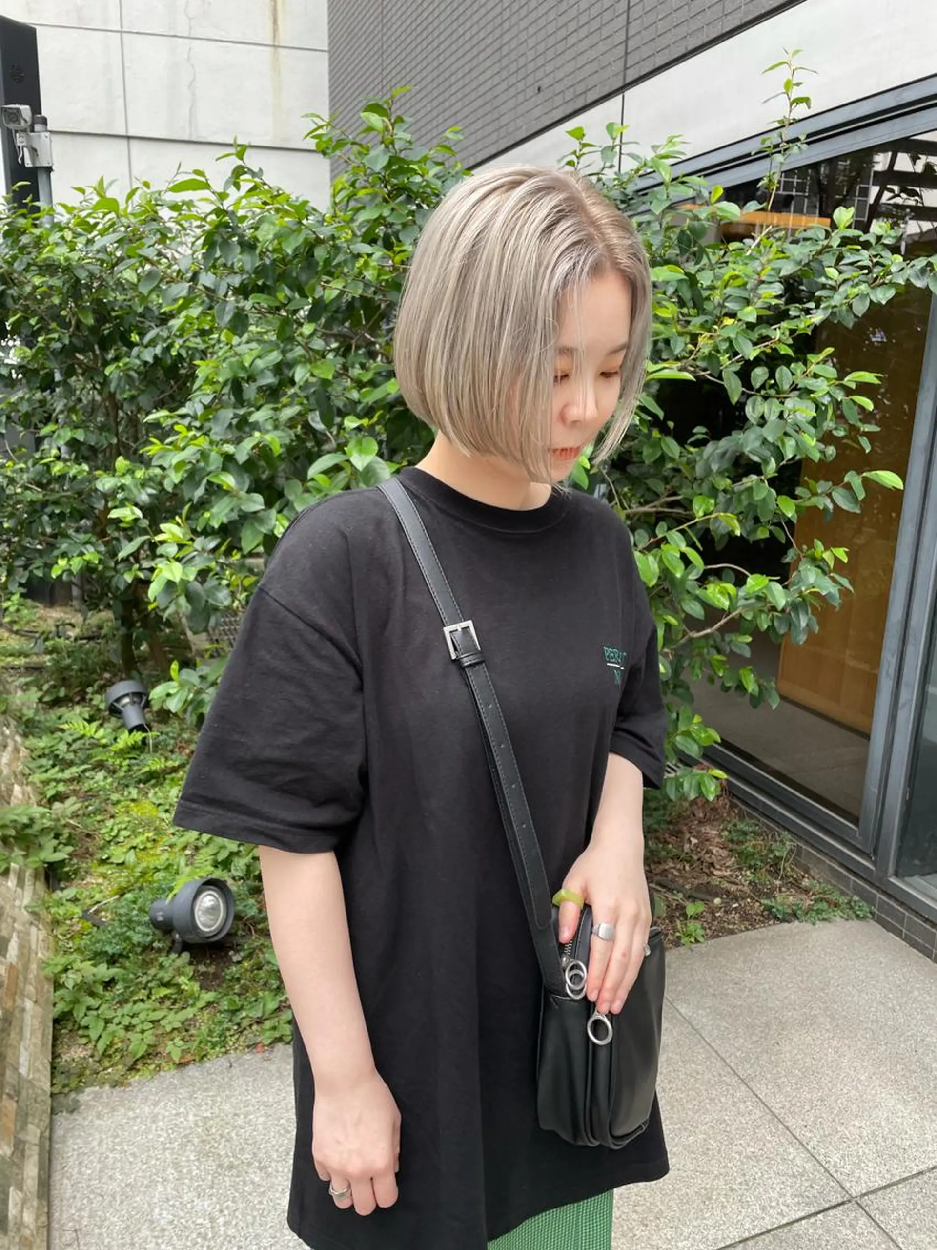 ミディアム カラー パーマ ヘアアレンジ メンズ キッズ ネイル マツエク・マツパ ベージュカラー ホワイトベージュ ホワイト カット ヘアカラー トリートメント tatsumi/ボブ ウルフ/レイヤーのヘアスタイル