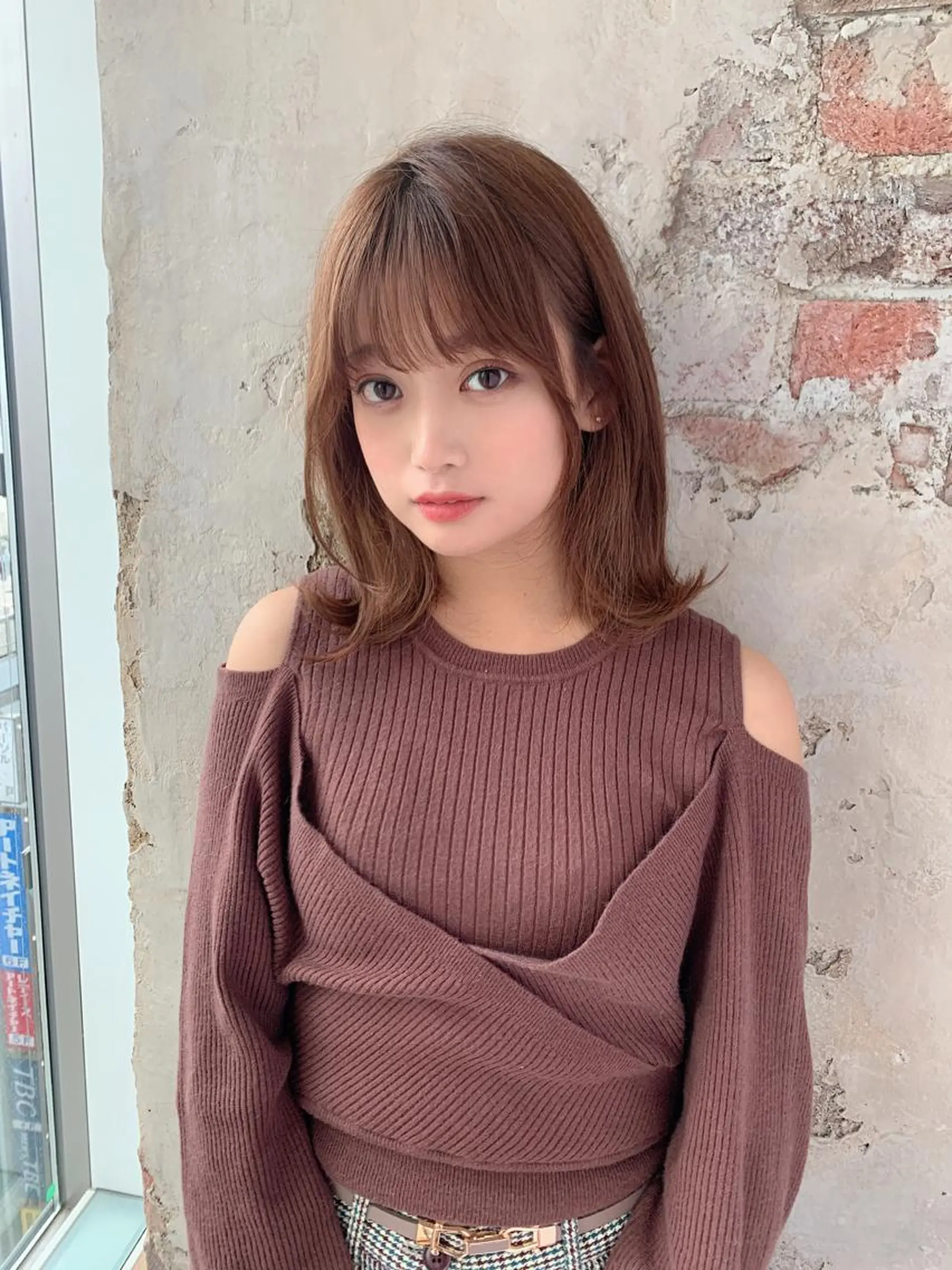 ミディアム カラー ブリーチ ケアブリーチ ダブルカラー イヤリングカラー ハイライトカラー カット ヘアカラー トリートメント 新宿✨顔周りカット 韓国ヘア/坂本亜裟海のヘアスタイル