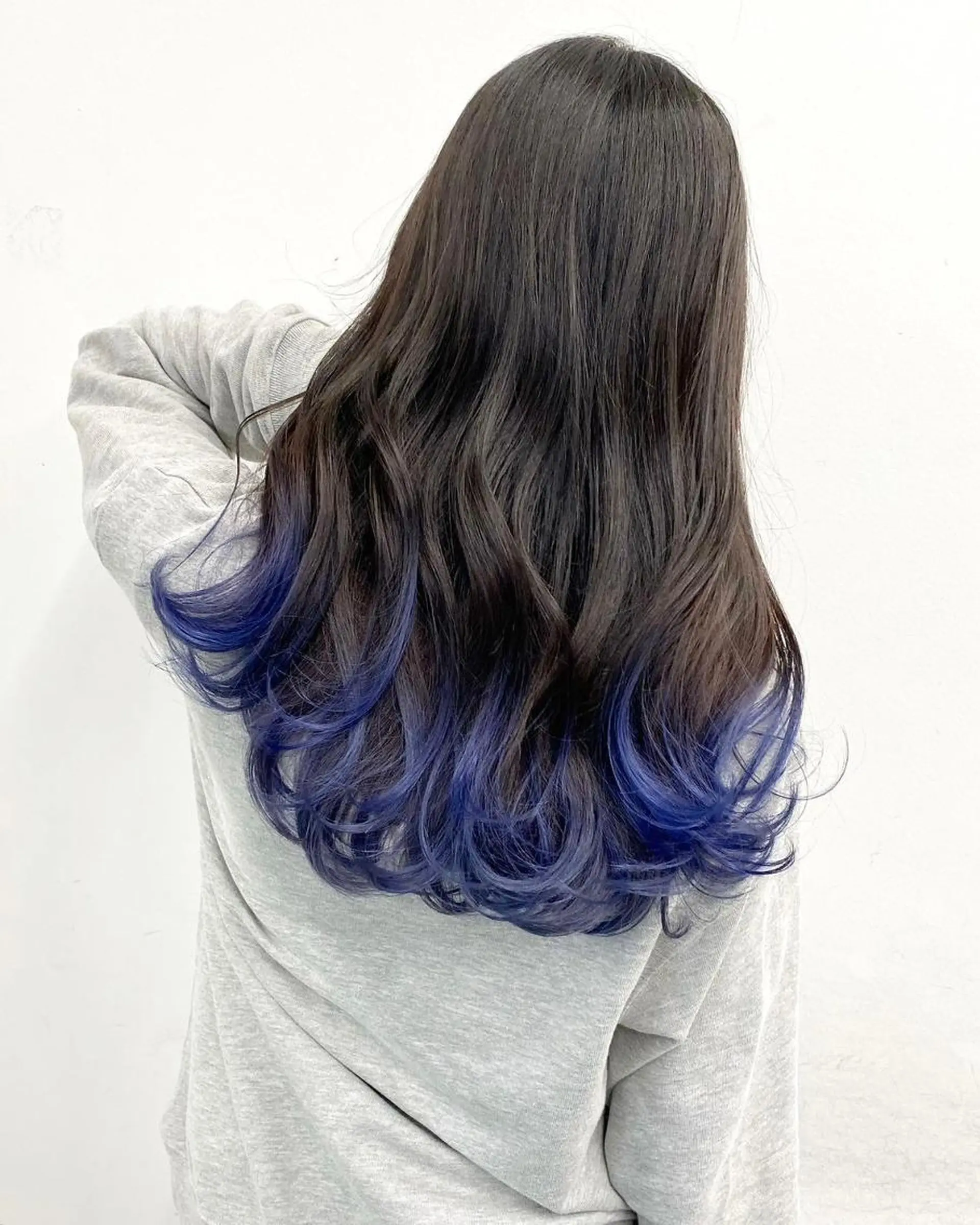 セミロング ウルフカット 公式 Ease by amble luxeのヘアスタイル