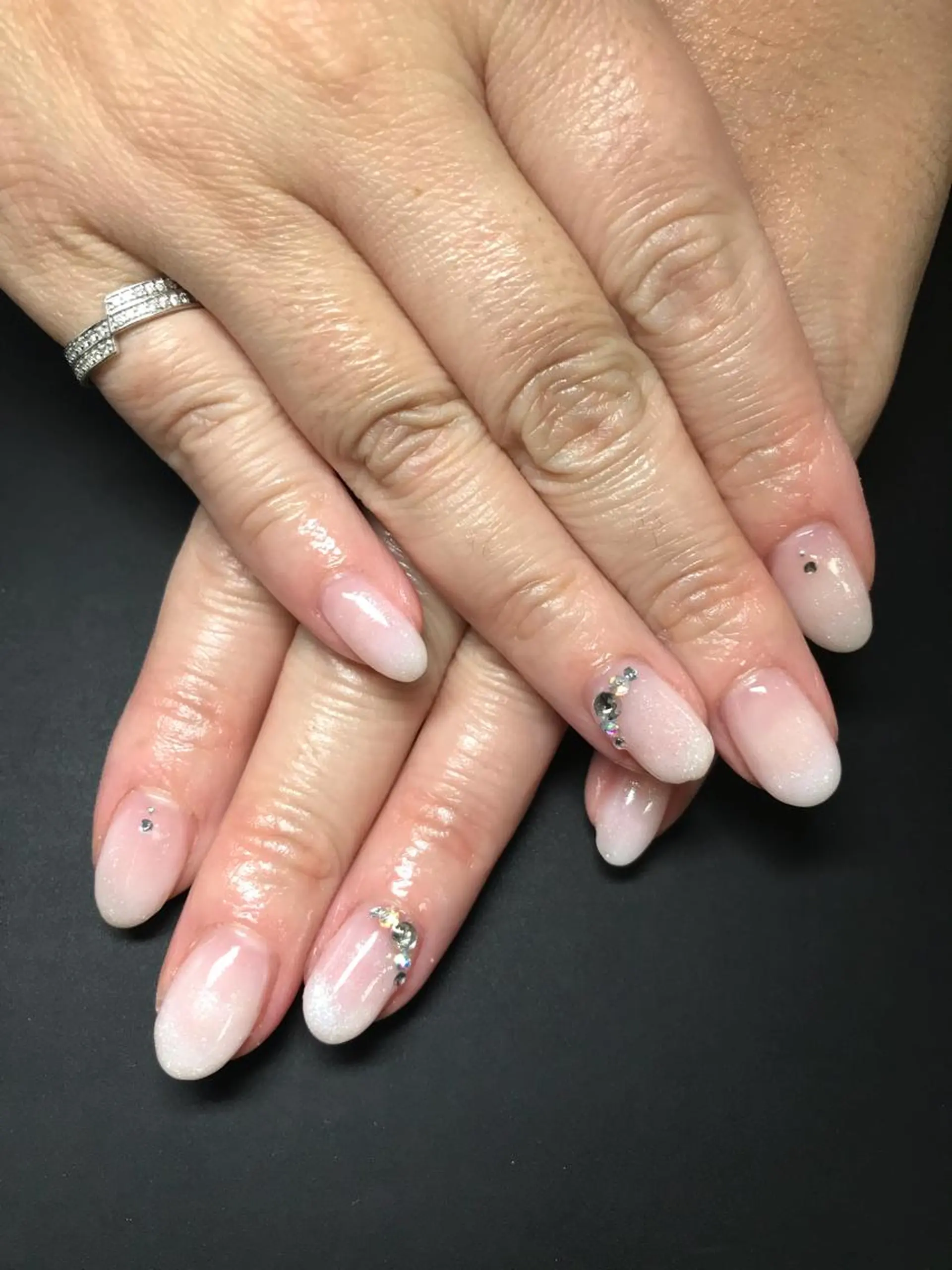 ネイル ハンドネイル 仲谷 つかさのエステ・リラクイメージ