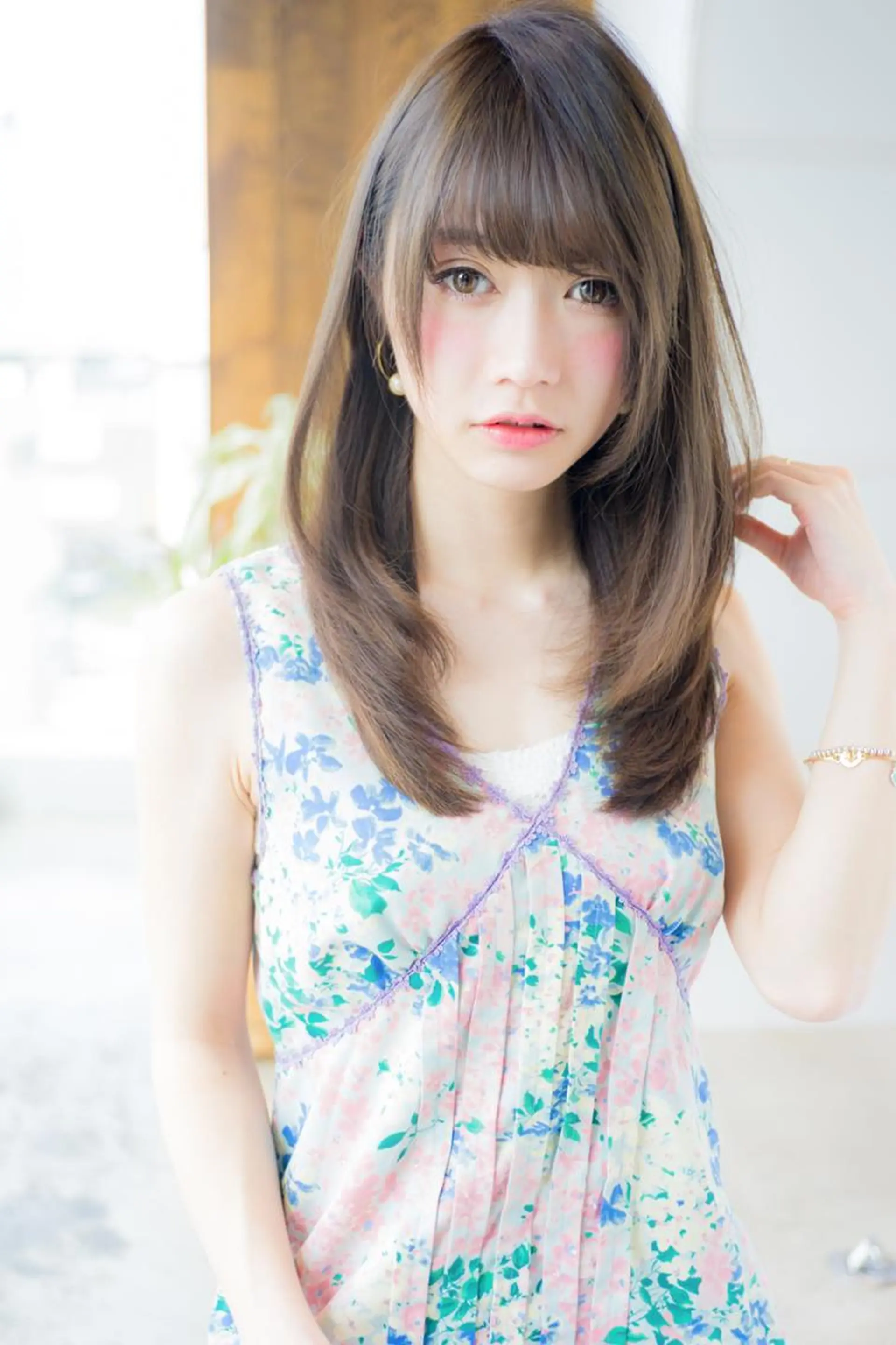 セミロング おしゃれ染めで白髪を 染める/山口玲緒奈のヘアスタイル