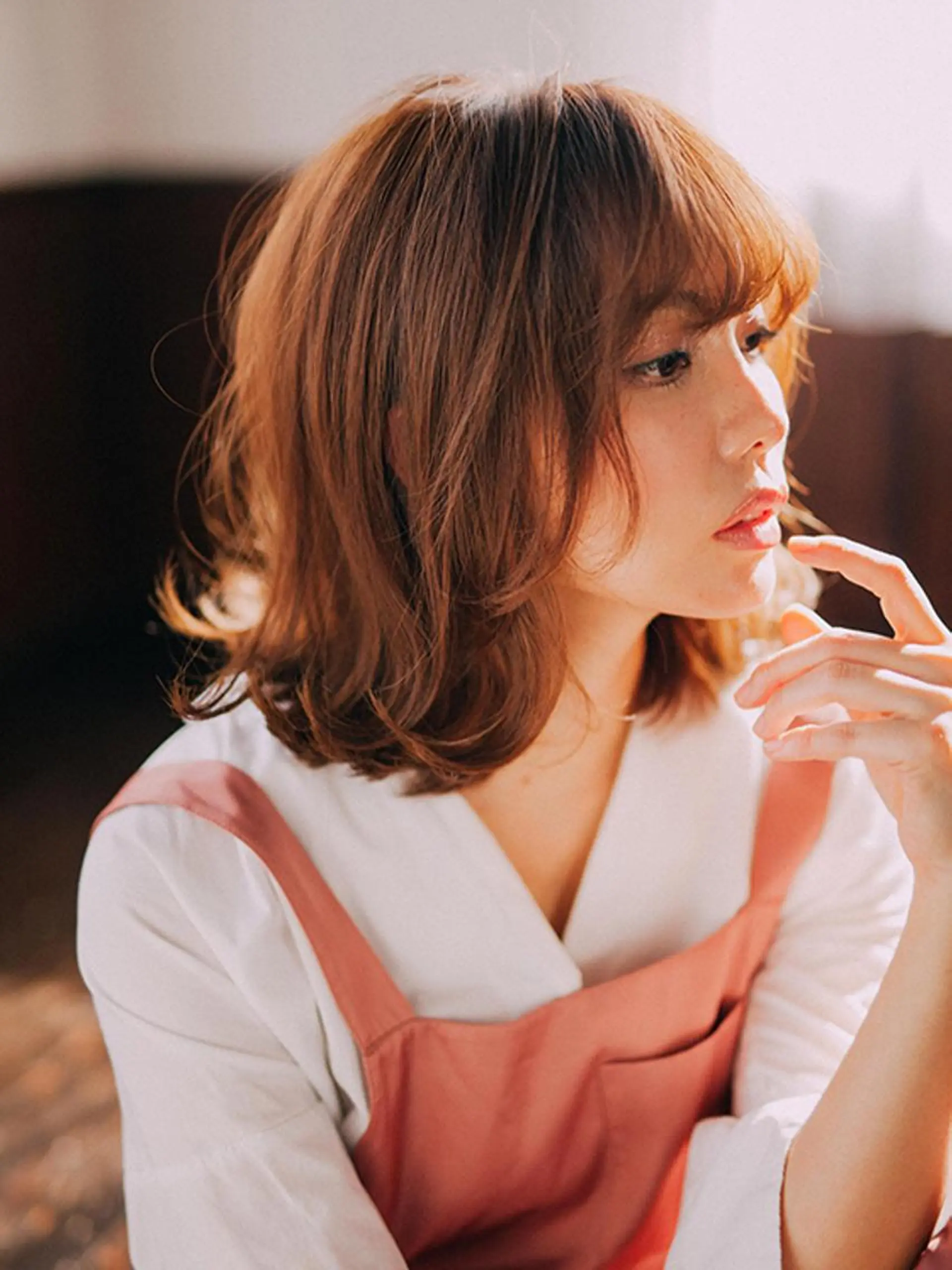 ミディアム レイヤーカット ヘアカラー トリートメント 福島 浩司のヘアスタイル