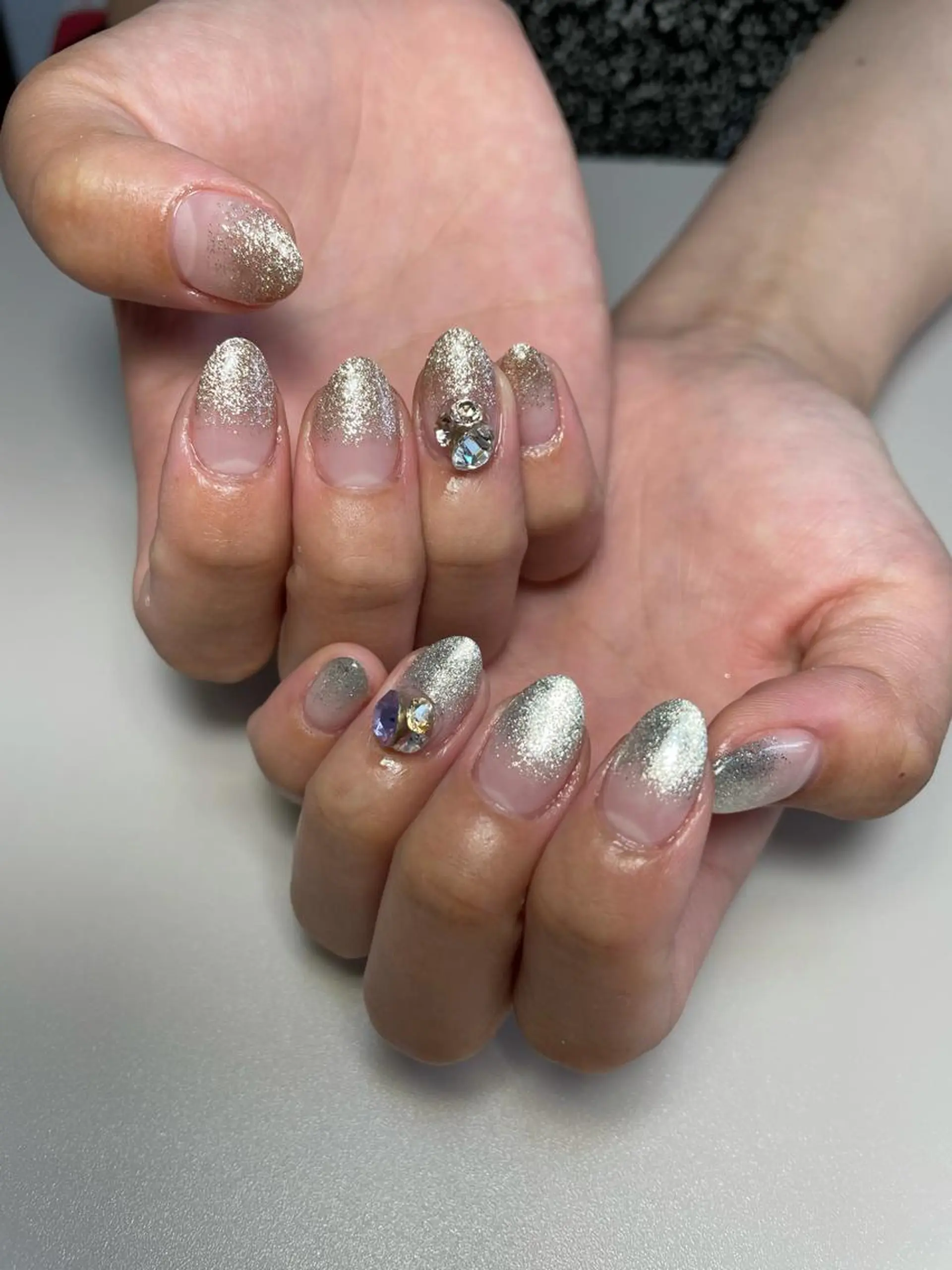 ネイル グラデーション ラメ(グリッター) ラメグラデーション ハンドネイル kipinail 川﨑えりかのネイルデザイン