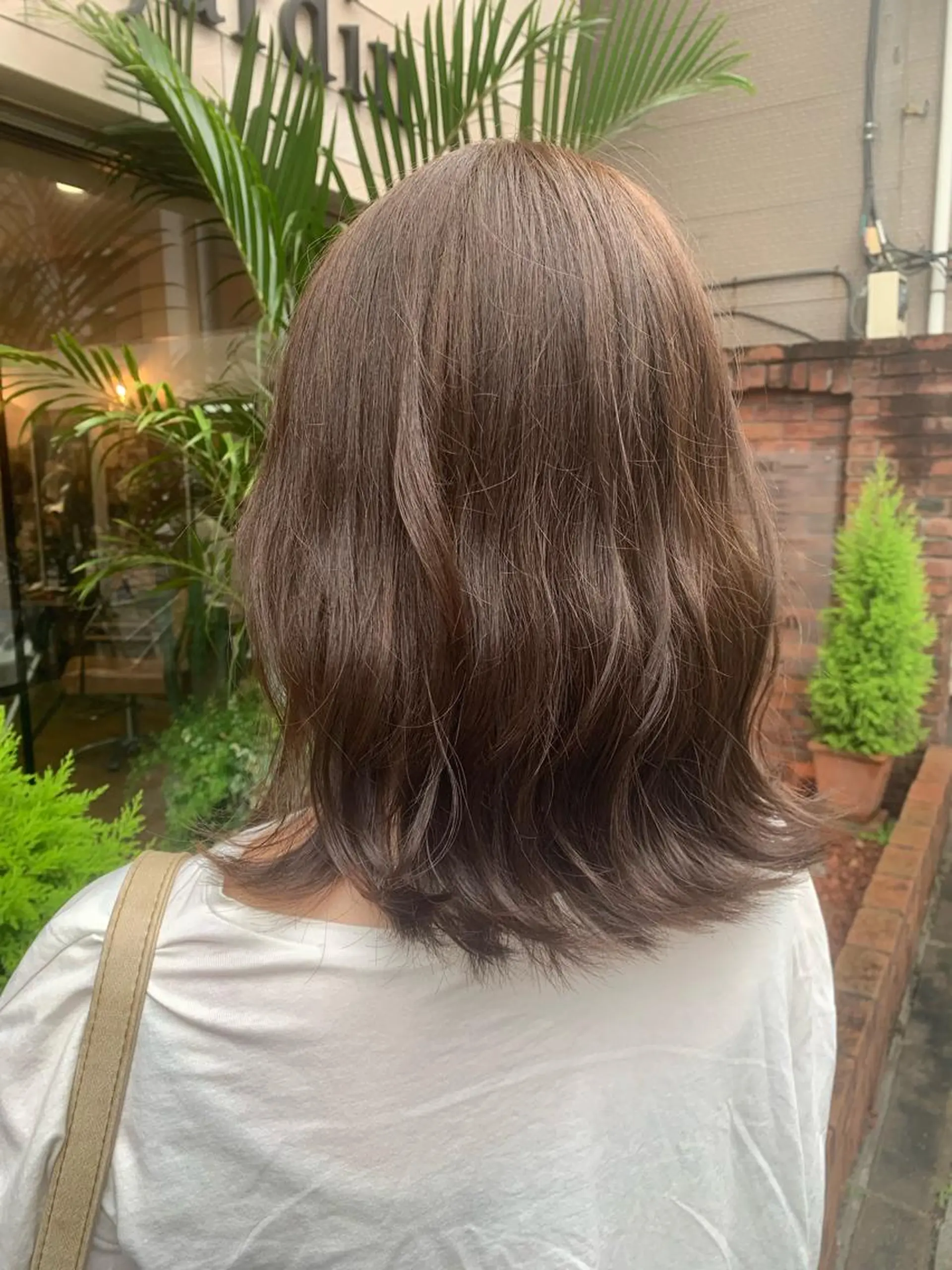 ミディアム カラー ベージュカラー カット ヘアカラー SHIAN 八王子👼鬼塚さやかのヘアスタイル