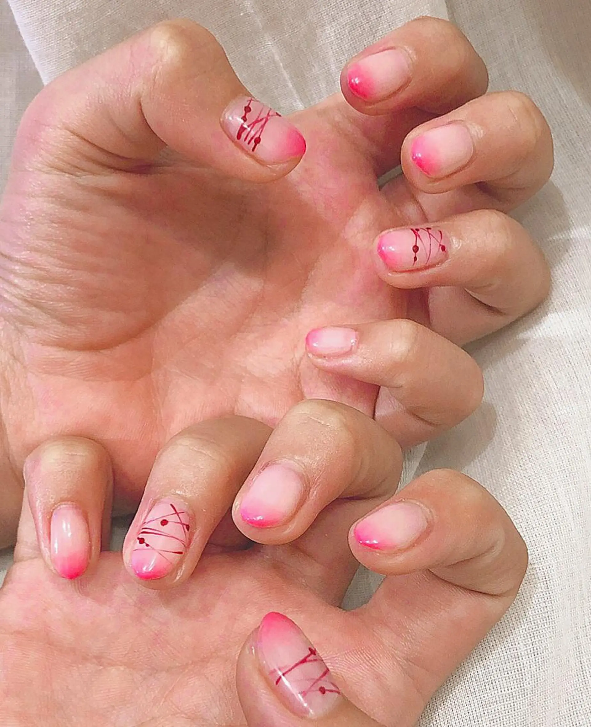 ネイル ENSIA エンシアのネイルデザイン