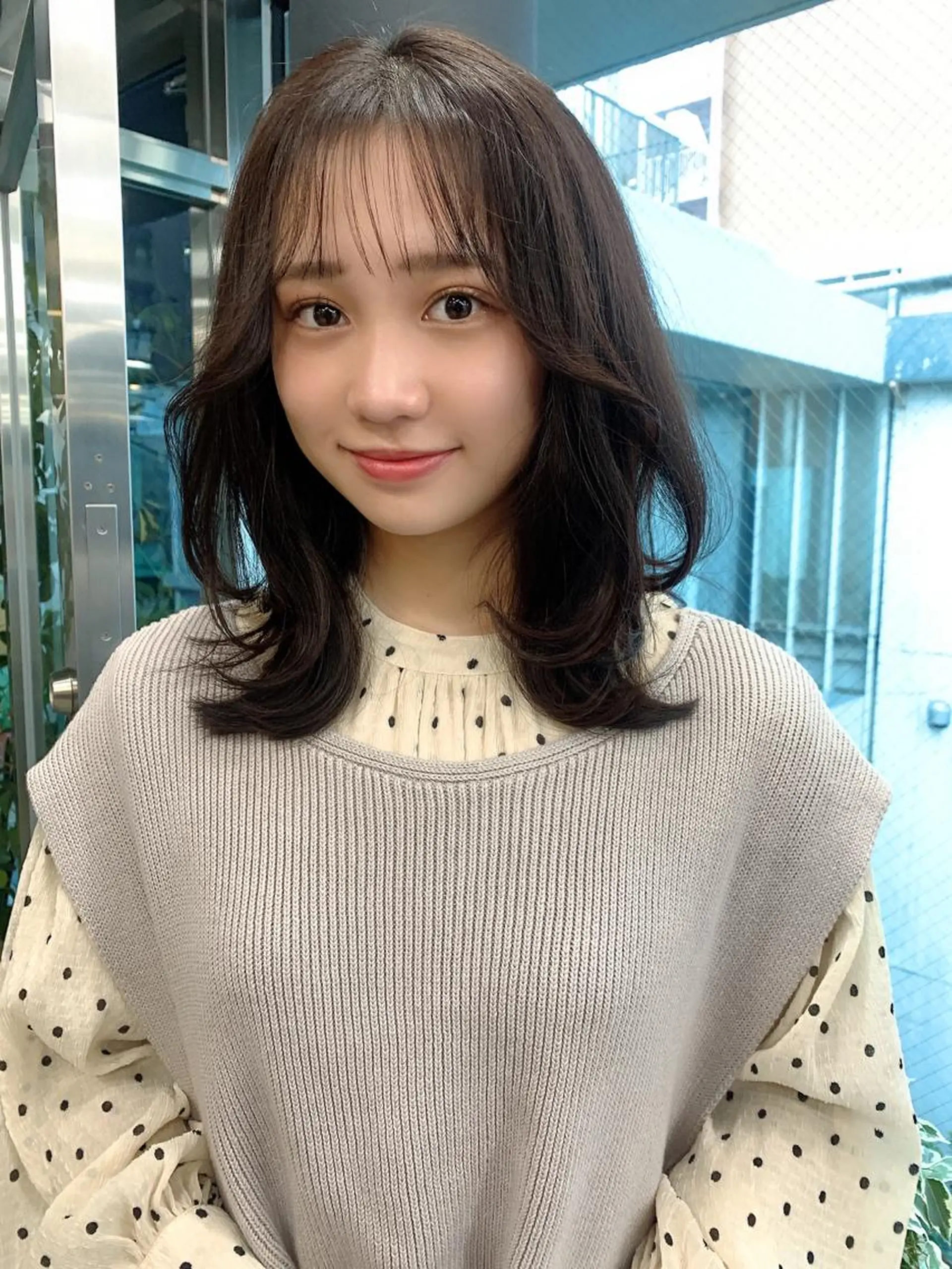 ミディアム カラー カット ヘアカラー トリートメント ヘッドスパ 透明感/オリーブ/ グレージュ/YUKAのヘアスタイル