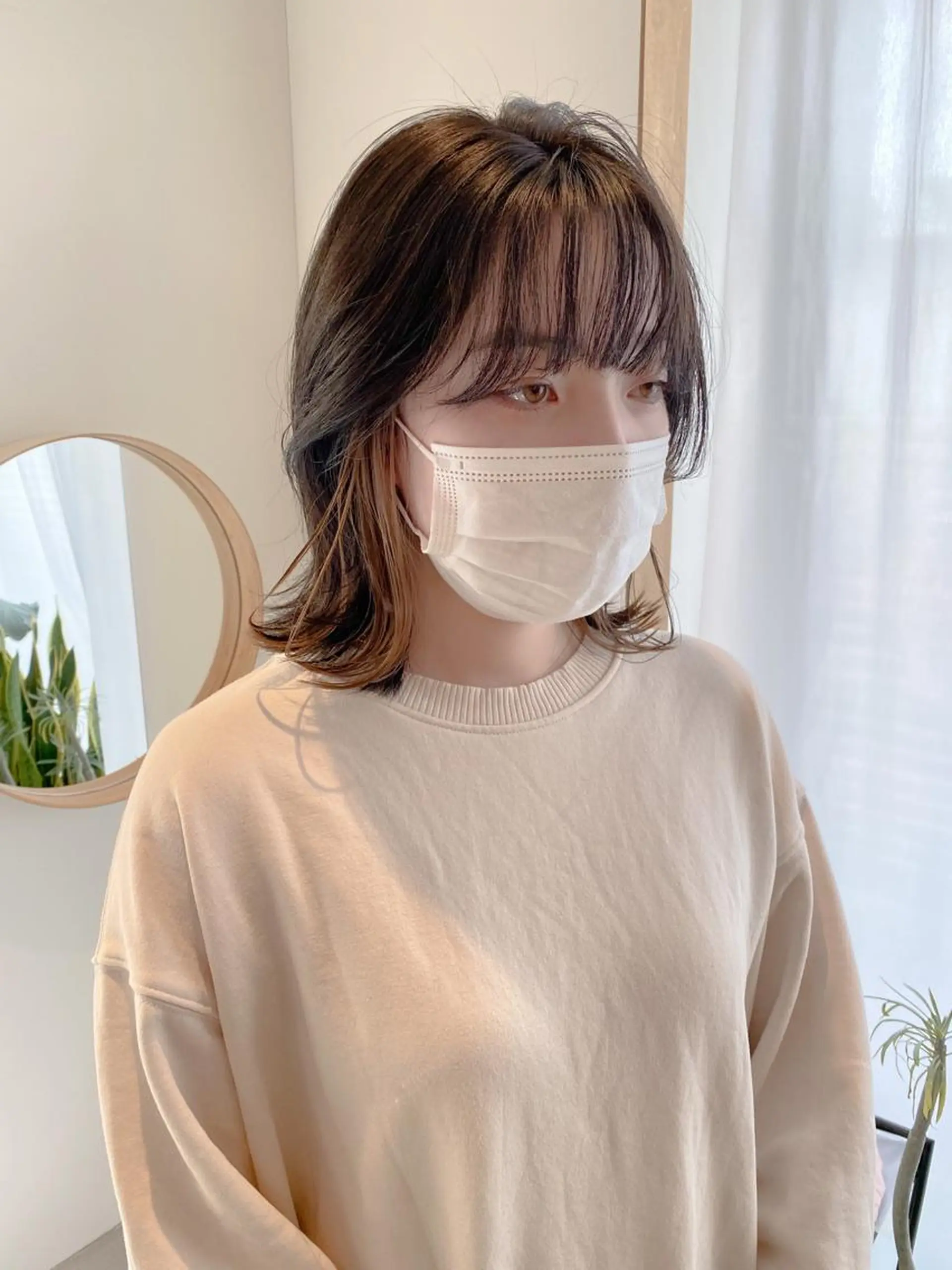 ミディアム カラー カット ヘアカラー トリートメント 美髪ストレート 川本雄己のヘアスタイル