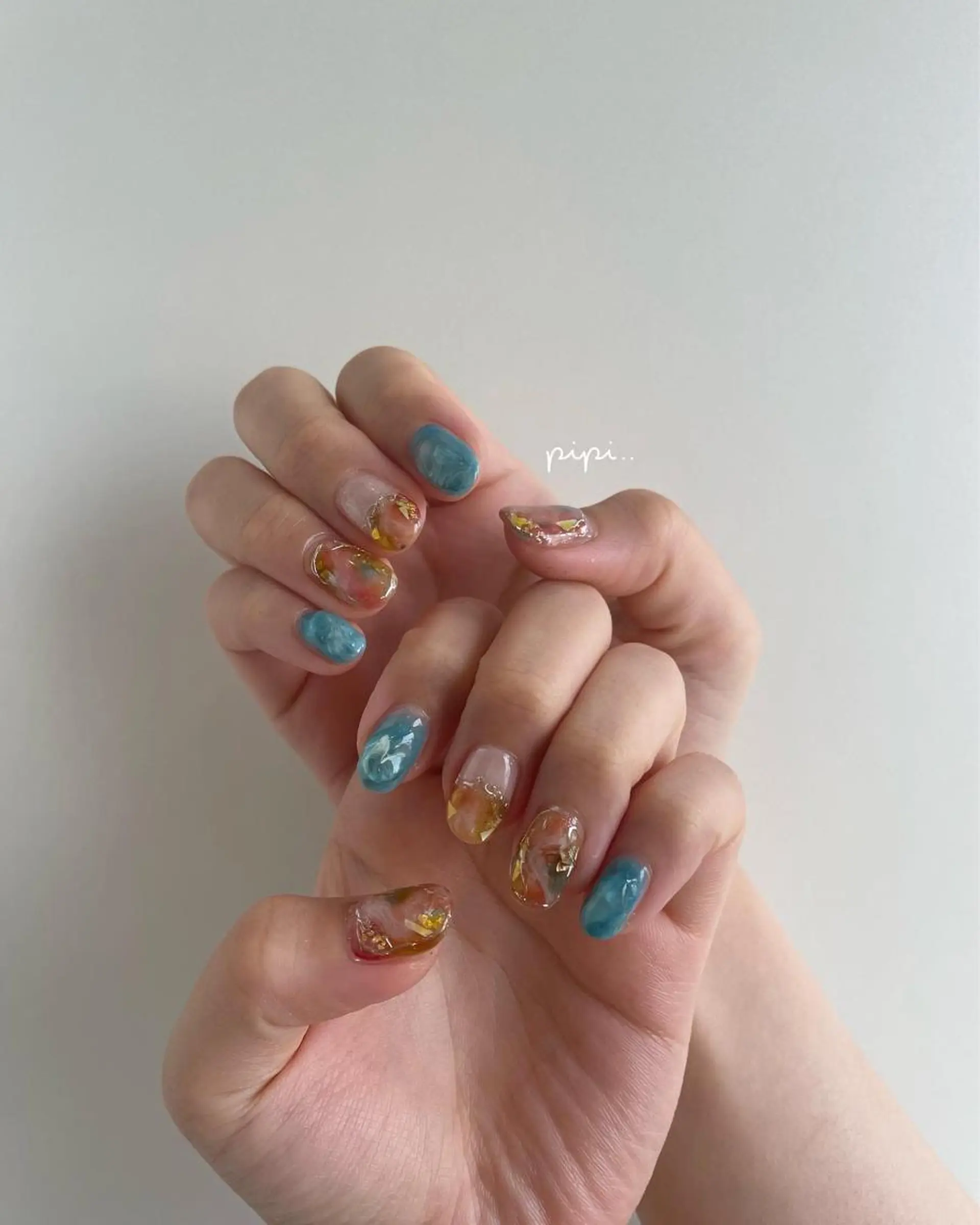 ミディアム ネイル pipi ..のネイルデザイン